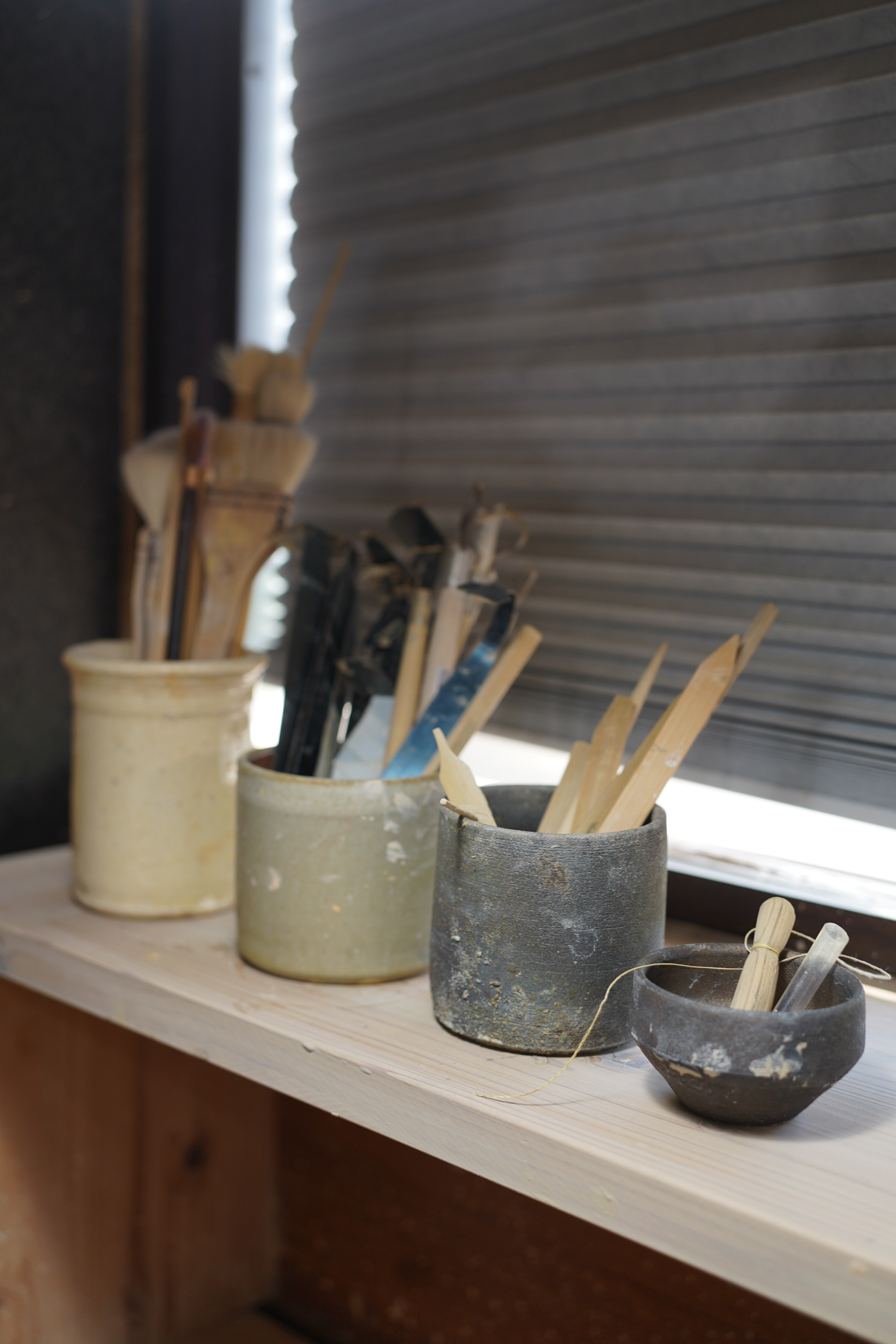 二人の陶芸作家作　花器 陶器作品-鳥型花器B（水玉） / 中奥 麻美 | GALLERY 2511