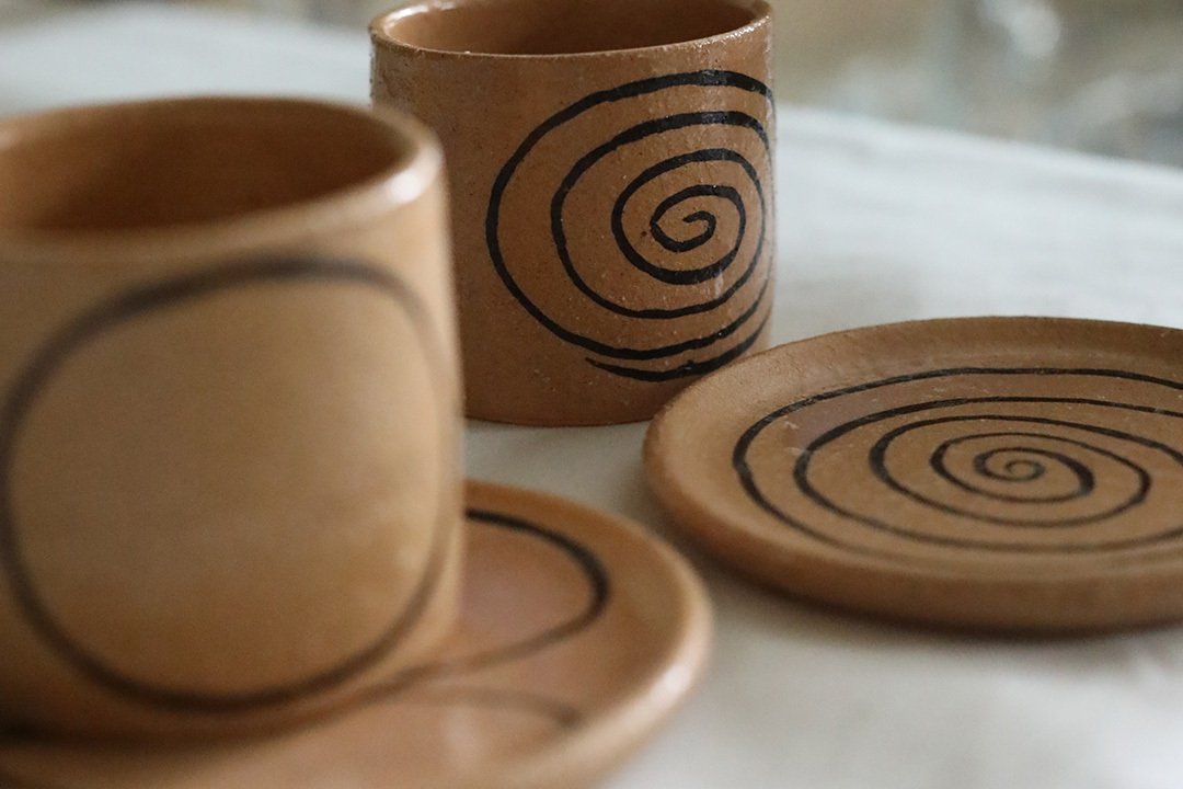 二人の陶芸作家作　花器 陶器作品-鳥型花器B（水玉） / 中奥 麻美 | GALLERY 2511