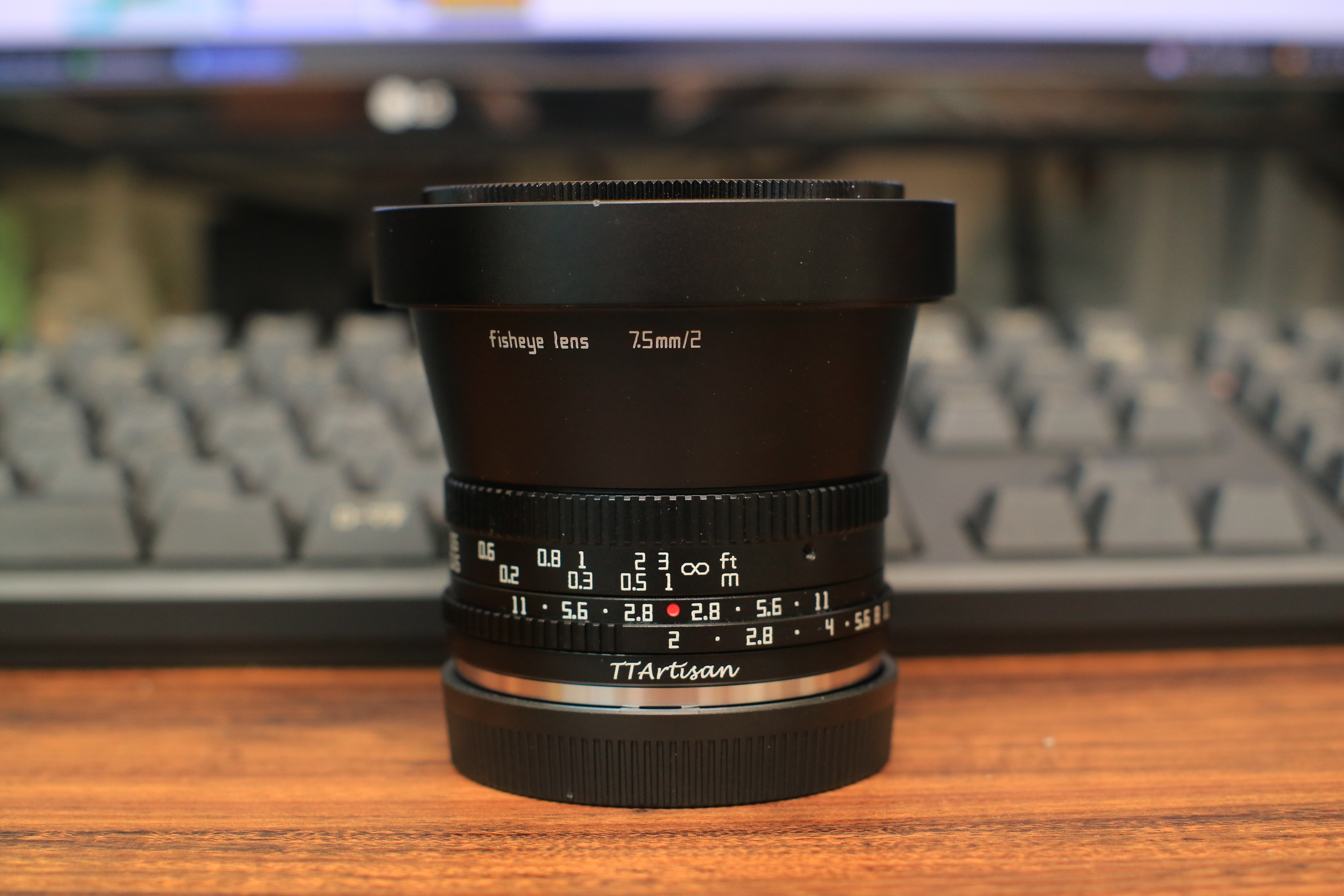 美品　TTartisan 7.5mm F2 Fisheye　Xマウント Amazon.com : TTArtisan 7.5mm F2.0 APS-C Large Aperture Cameras