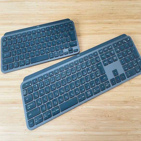 MX KEYS mini レビュー。打鍵音も動画で。使いやすいキー配列。卓上