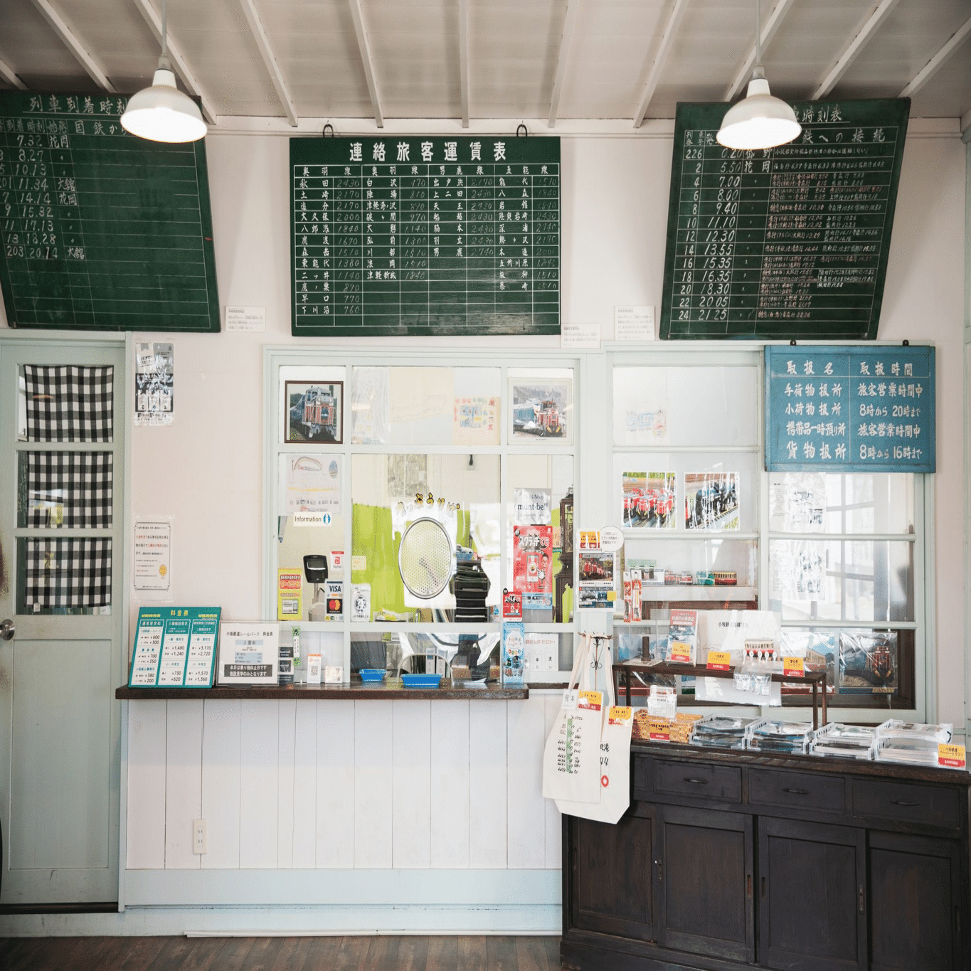 老朽化とコロナ禍で明かりが消えた「寝台列車」宿泊者が記した371件の