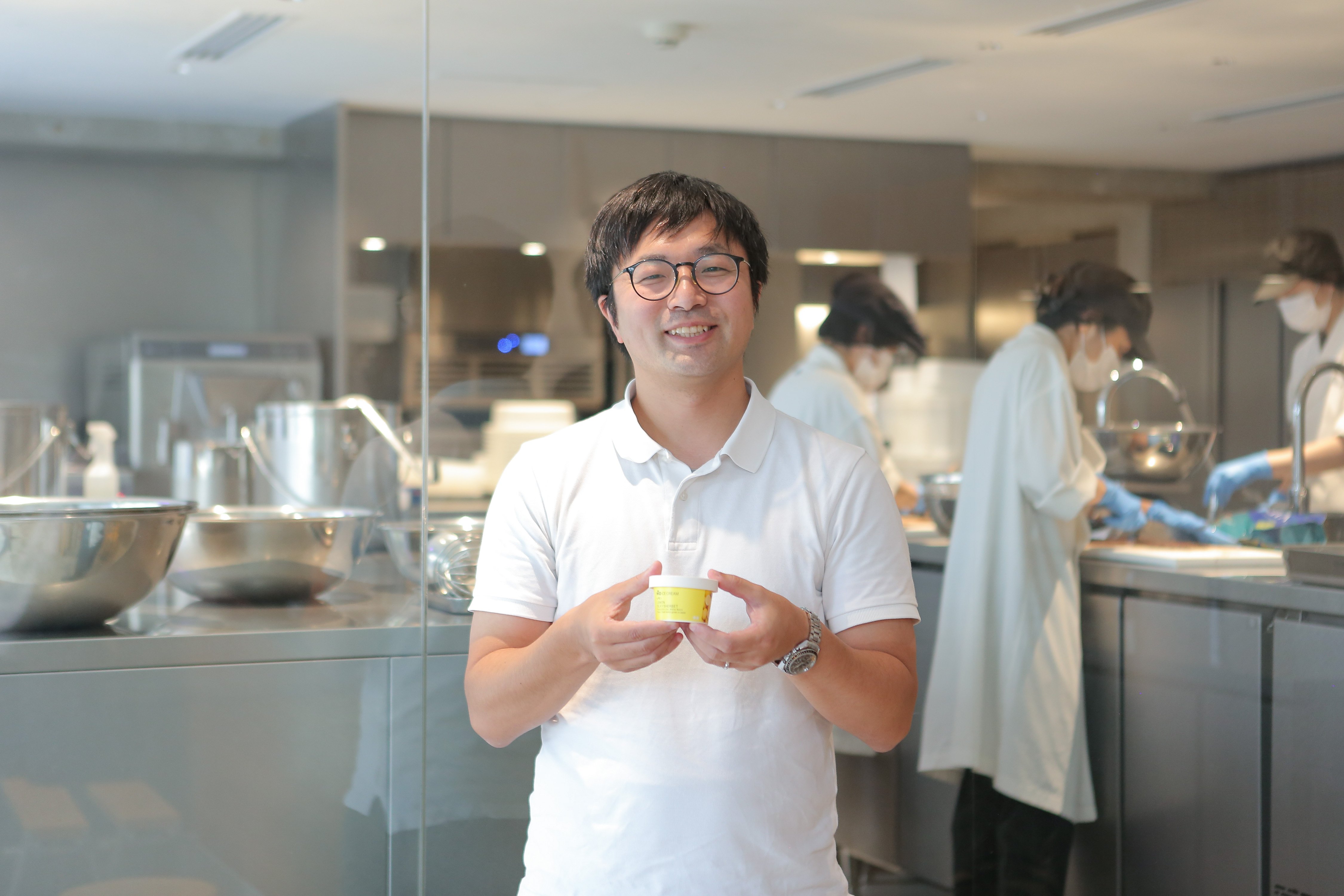 スタートアップの継業と成長。想いをつなぐクラフトスイーツで世界を