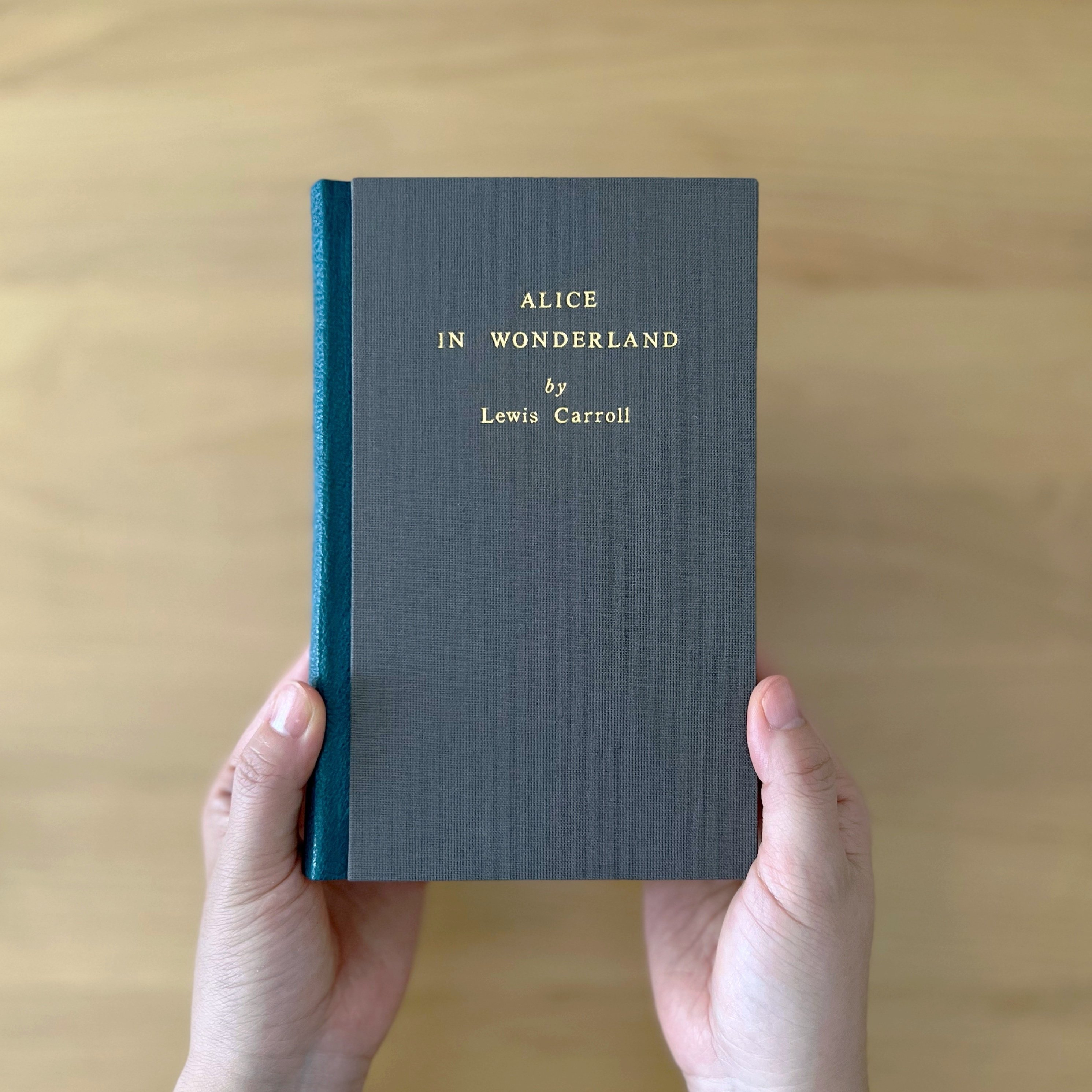 製本記】 Alice in Wonderland ｜ 丸背・ドイツ装｜永岡 綾