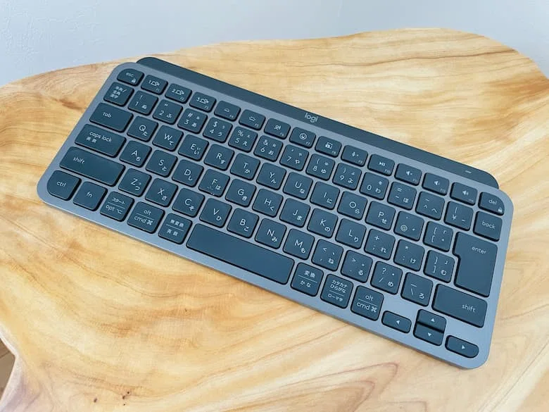 MX KEYS mini レビュー。打鍵音も動画で。使いやすいキー配列。卓上 MX KEYS mini レビュー。打鍵音も動画で。使いやすいキー配列。卓上
