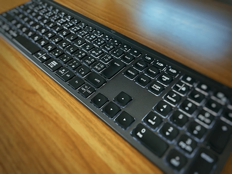 MX KEYS mini レビュー。打鍵音も動画で。使いやすいキー配列 MX KEYS mini レビュー。打鍵音も動画で。使いやすいキー配列