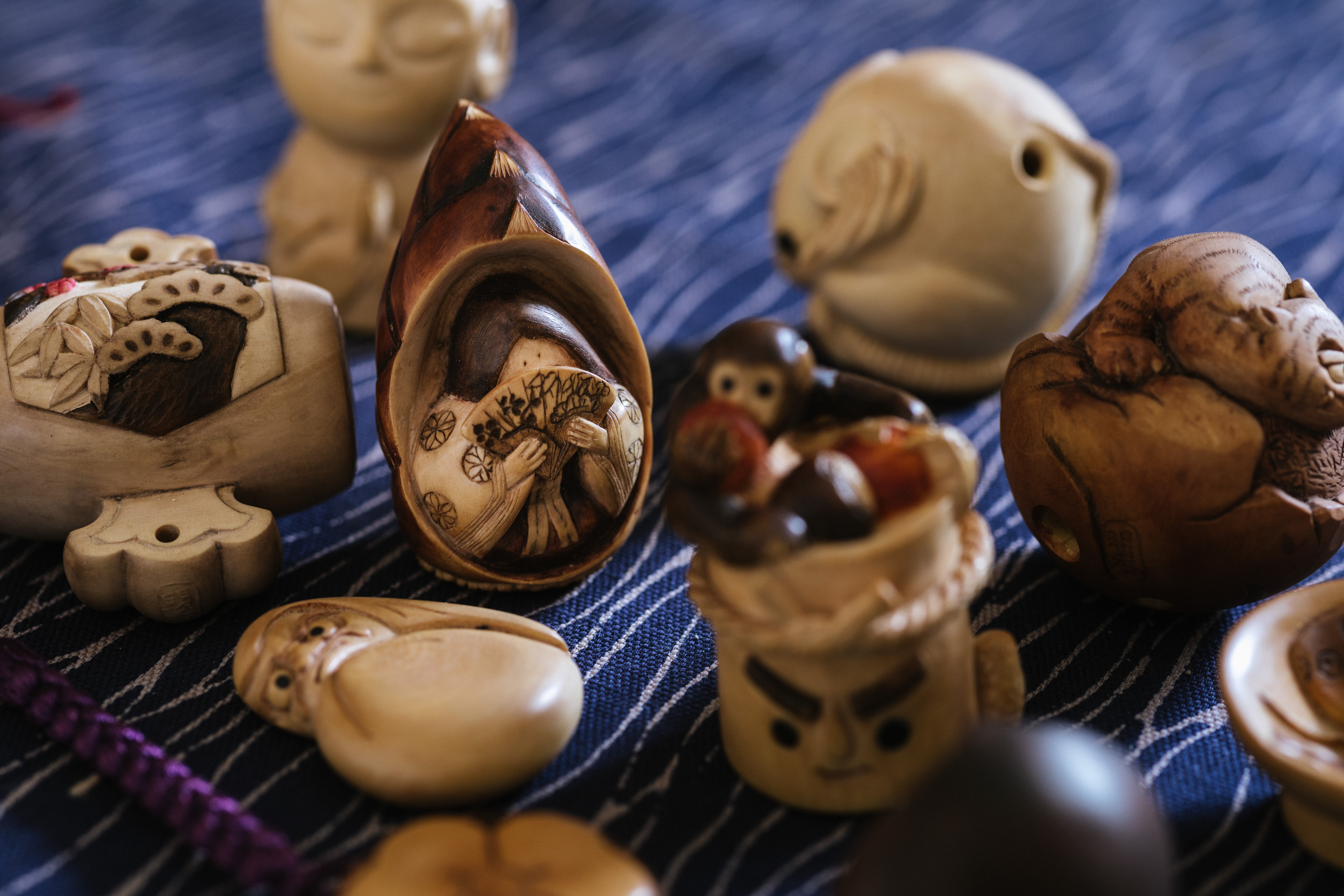 【専用です】伊勢根付・『馬』朝熊黄楊・『正昭』在銘・提げ物 伊勢根付とは｜asuka_netsuke