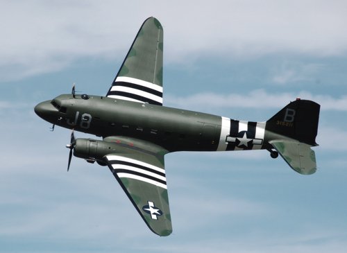 輸送機の物語②〜戦争に従事したDC-3の活躍（C-47）｜ワンモア