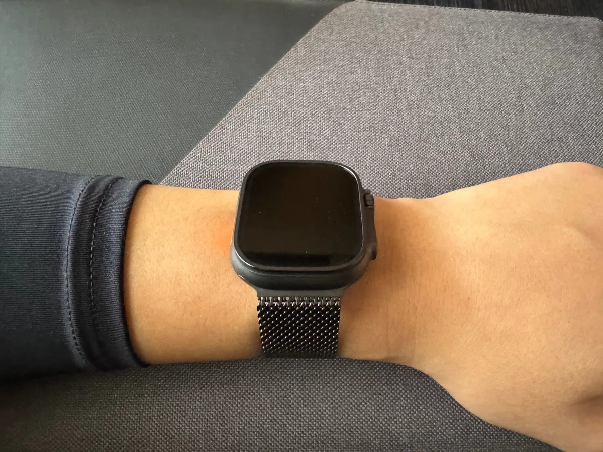 ブラックチタニウムのApple Watch Ultra 2が届きました｜けこぜろ