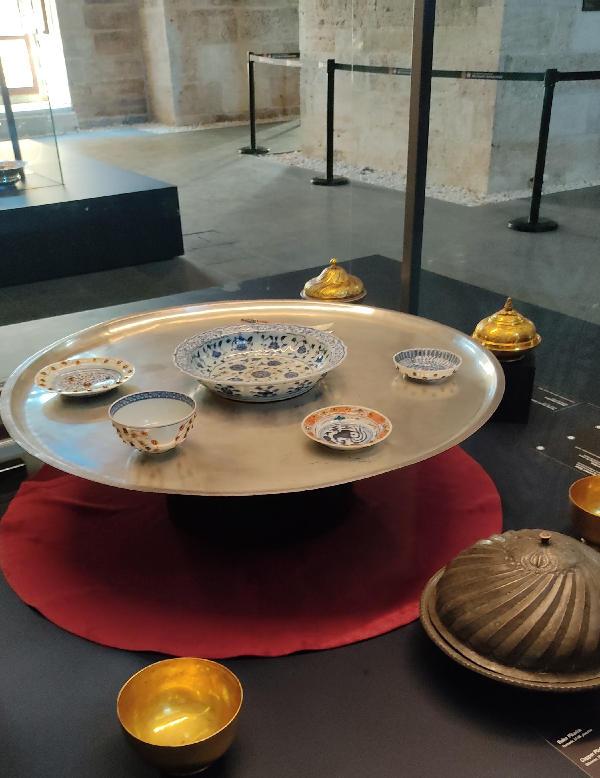 トプカプ宮殿の台所と皇帝の華麗な食卓｜イスタンブール｜りの