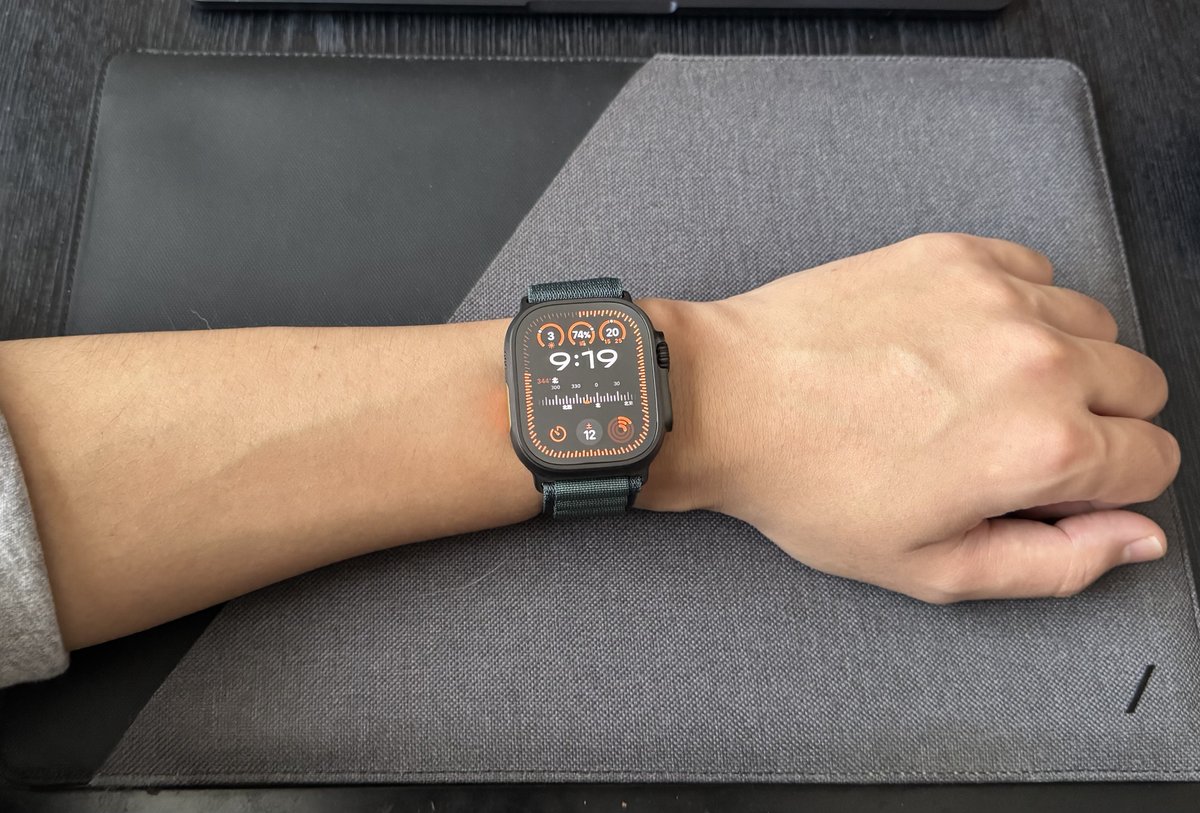 AppleWatch Ultra 2ブラックチタニウム ブラックオーシャンバンド  