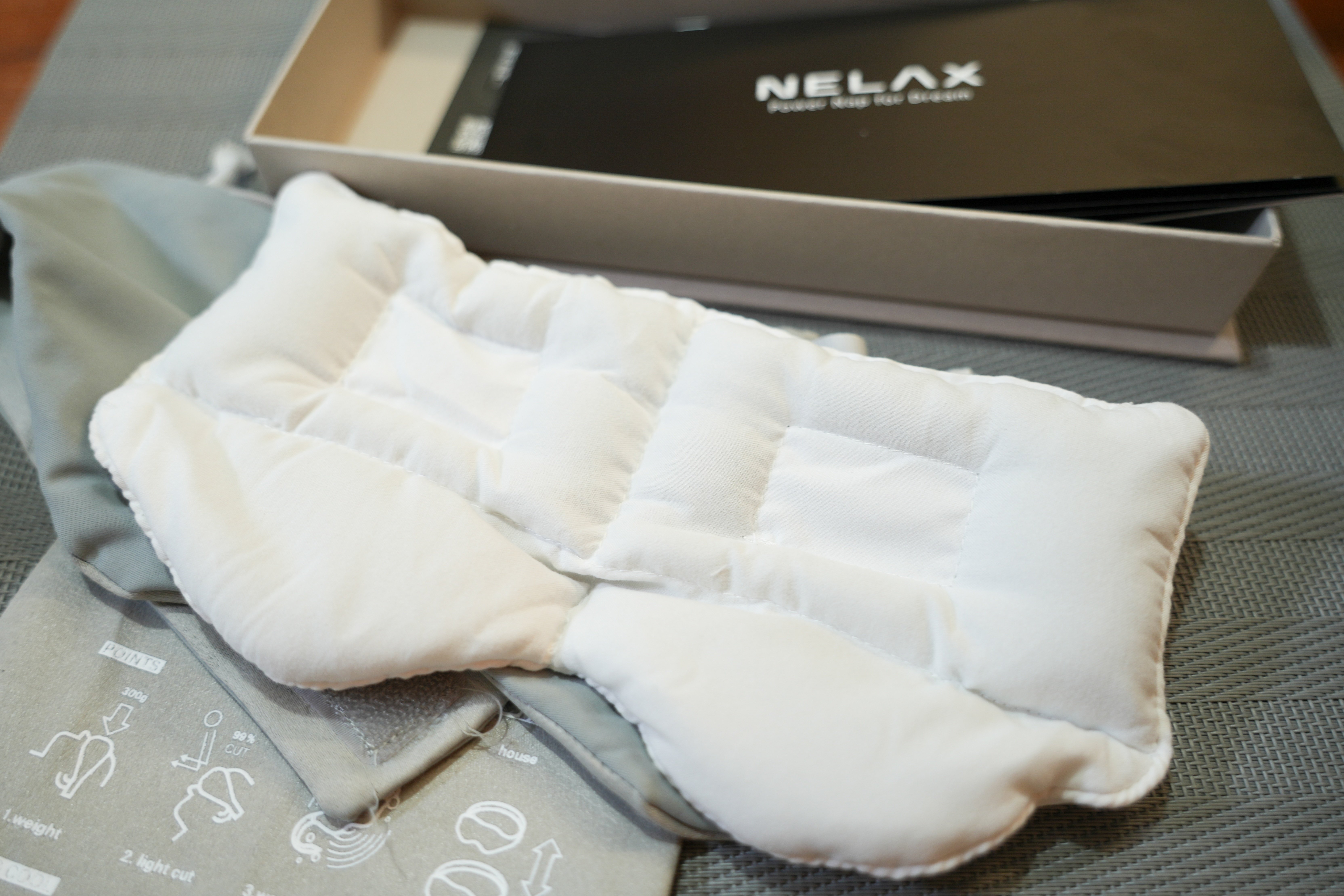 NELAX 加重アイマスク 　【新品】 NELAX 加重アイマスク めざましテレビ紹介☆【9月13日出荷予定