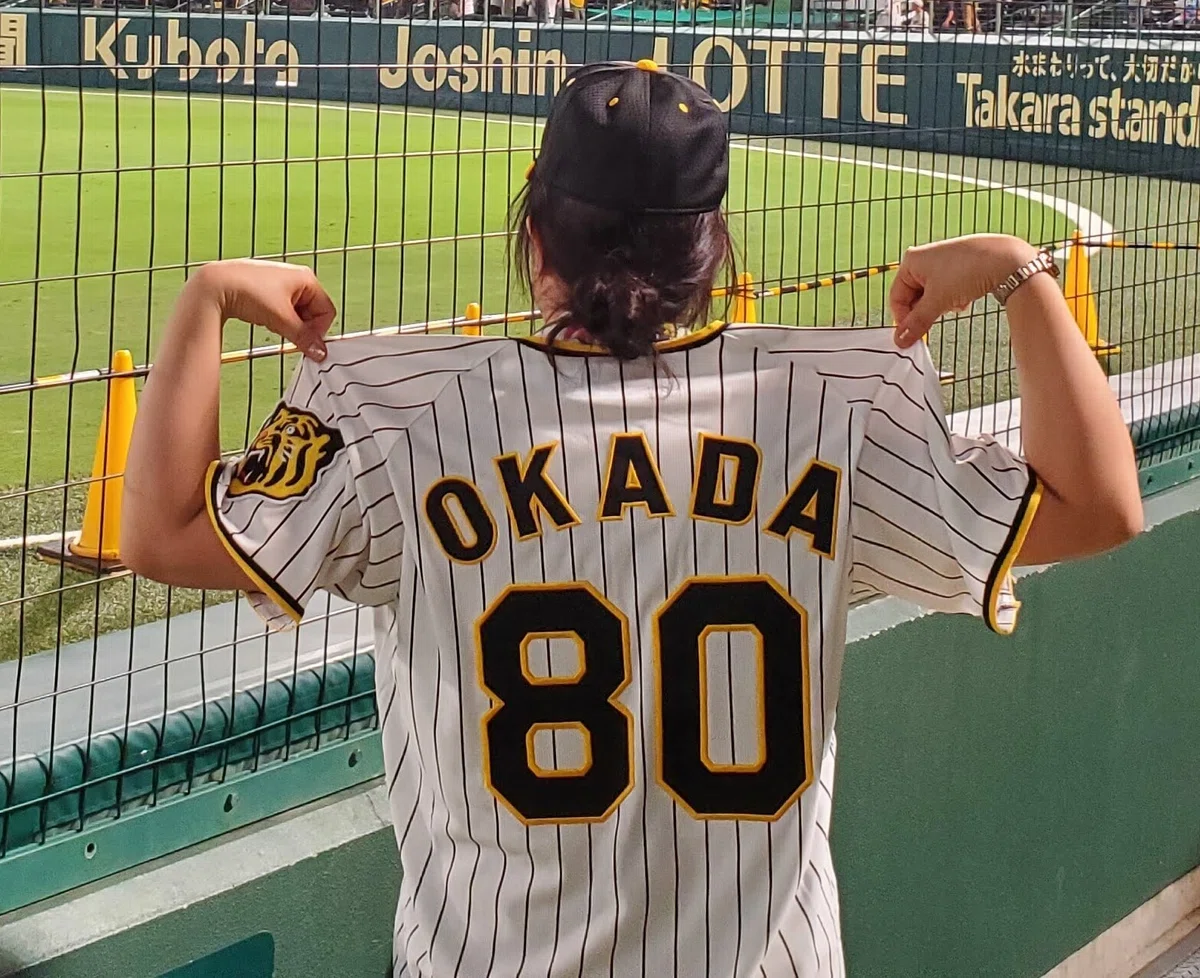 岡田監督ユニフォーム