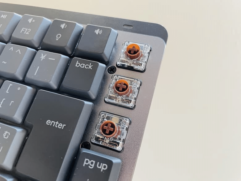 MX Mechanical mini 比較レビュー。赤軸と茶軸で迷ったあなたの