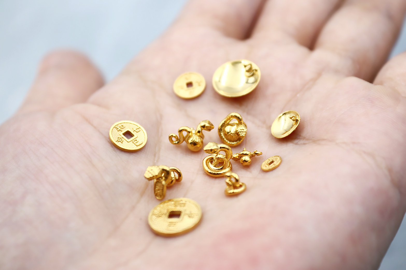 今年は60年に1度の巳年⭐️金運上昇&ヒーリング効果〜⭐️ラリマーとヒマラヤ水晶 今年は60年に1度の巳年⭐️金運上昇&ヒーリング効果