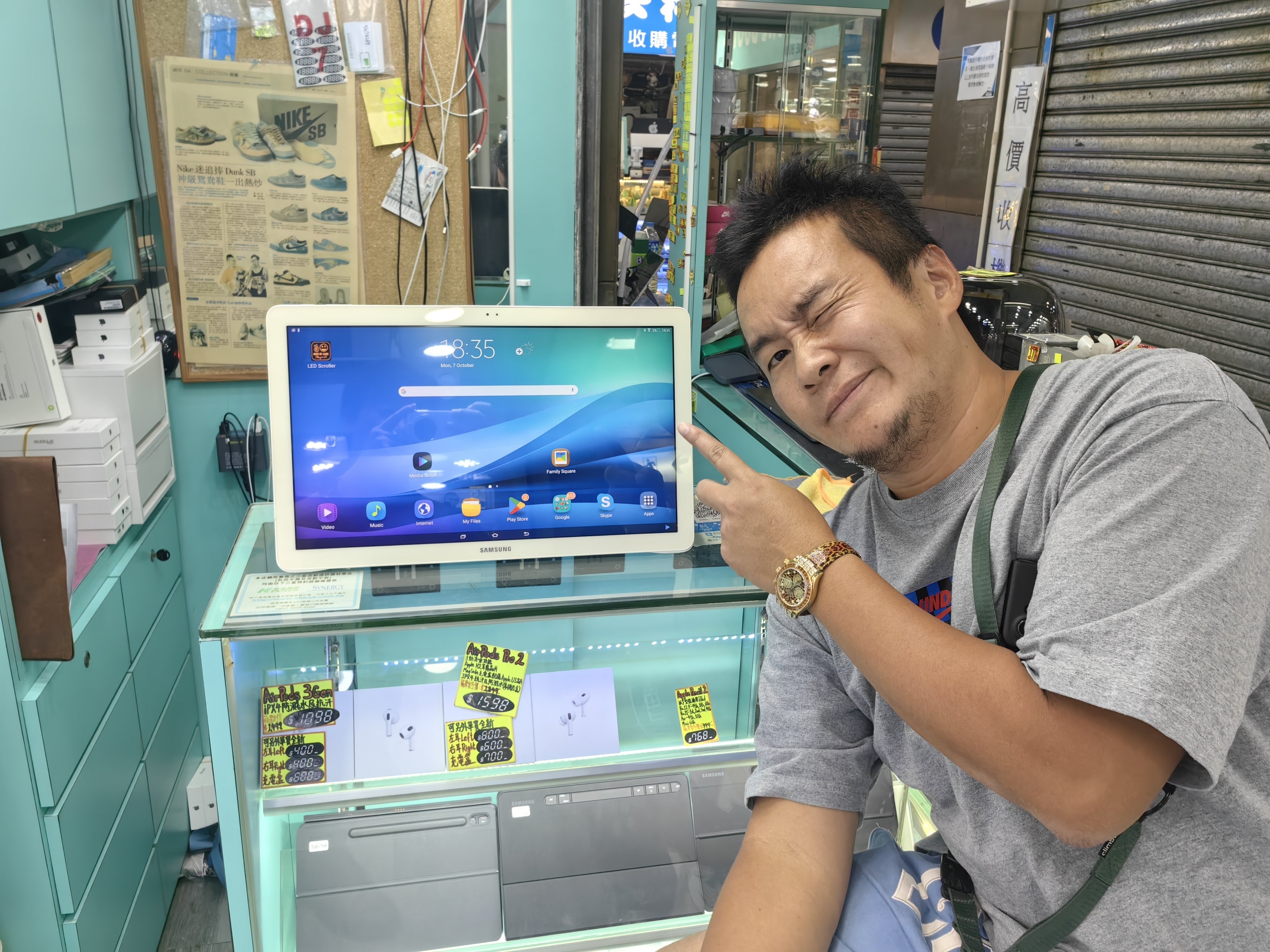 10年前の巨大タブGalaxy Viewを誕生日祝いに頂く｜山根康宏