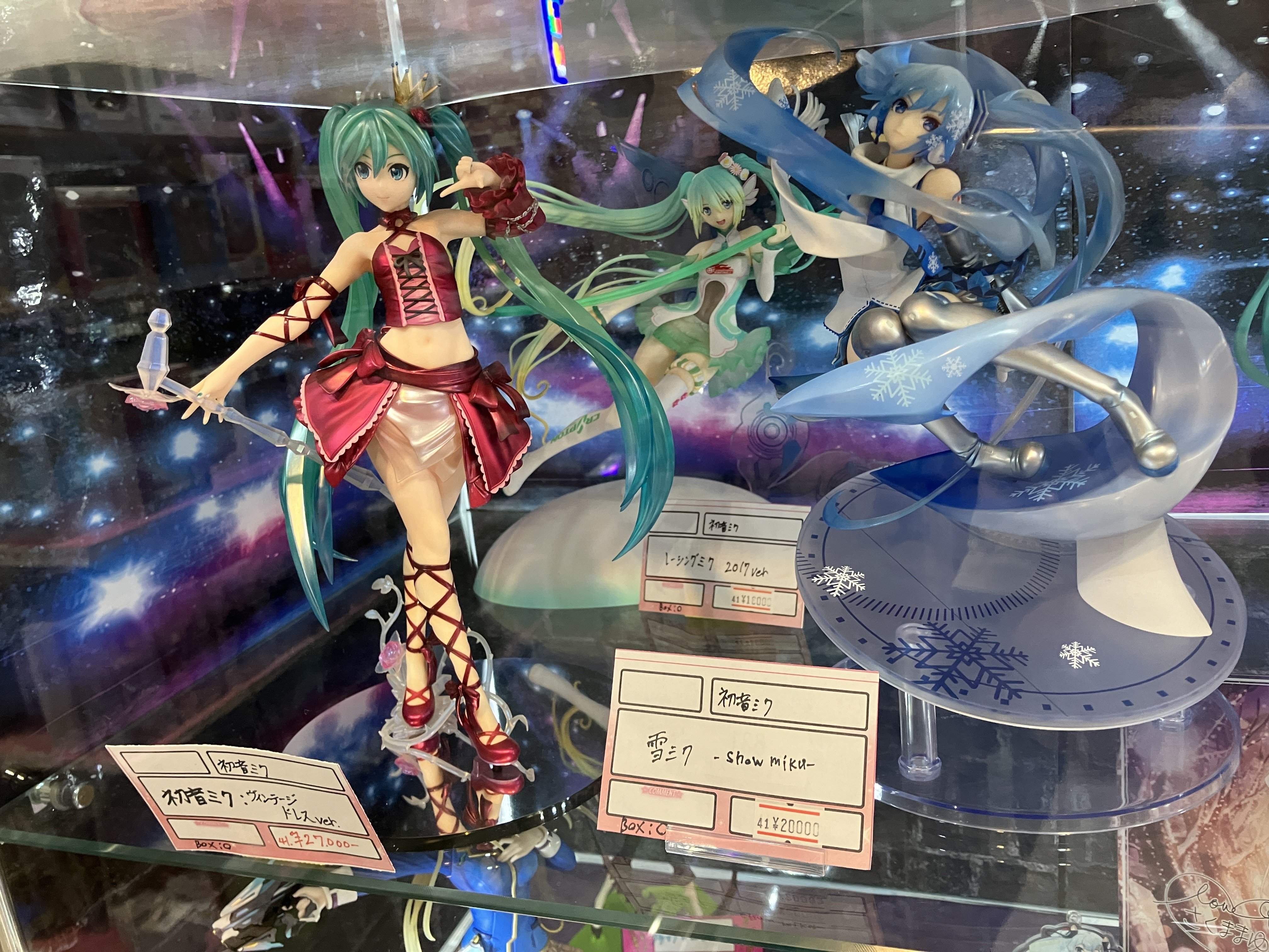 萬屋 三沢店 フィギュアとレトロゲーム在庫がすごい件｜toyotaku3