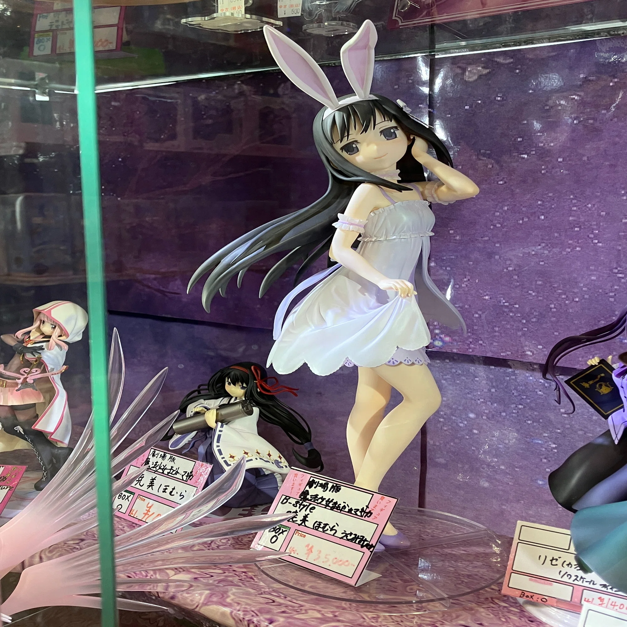萬屋 三沢店 フィギュアとレトロゲーム在庫がすごい件｜toyotaku3