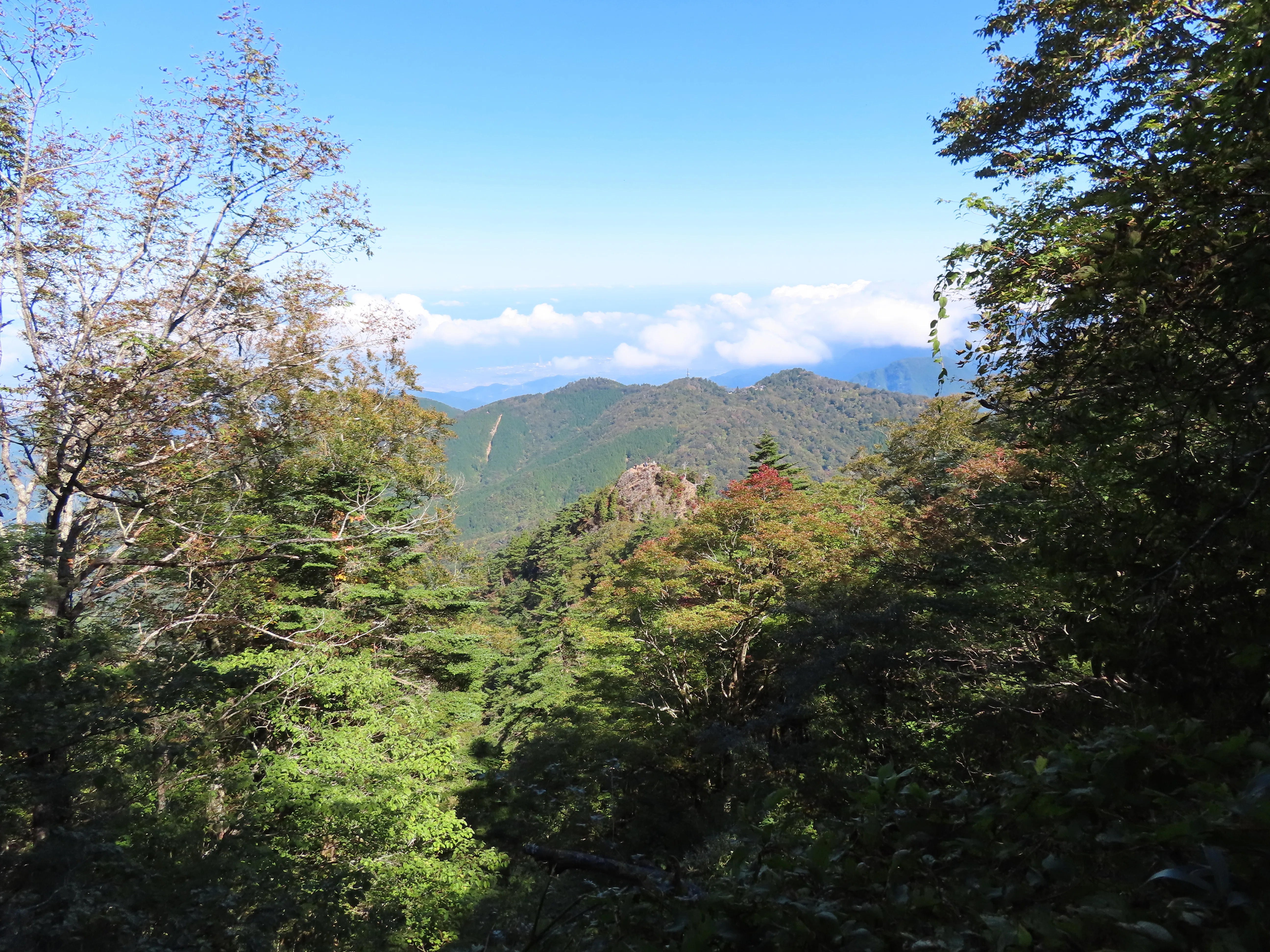 紅葉の霊峰石鎚山へ2024｜彼方ひらく