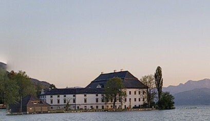 アッター湖畔（クリムトとエミーリエの風景）｜kaori