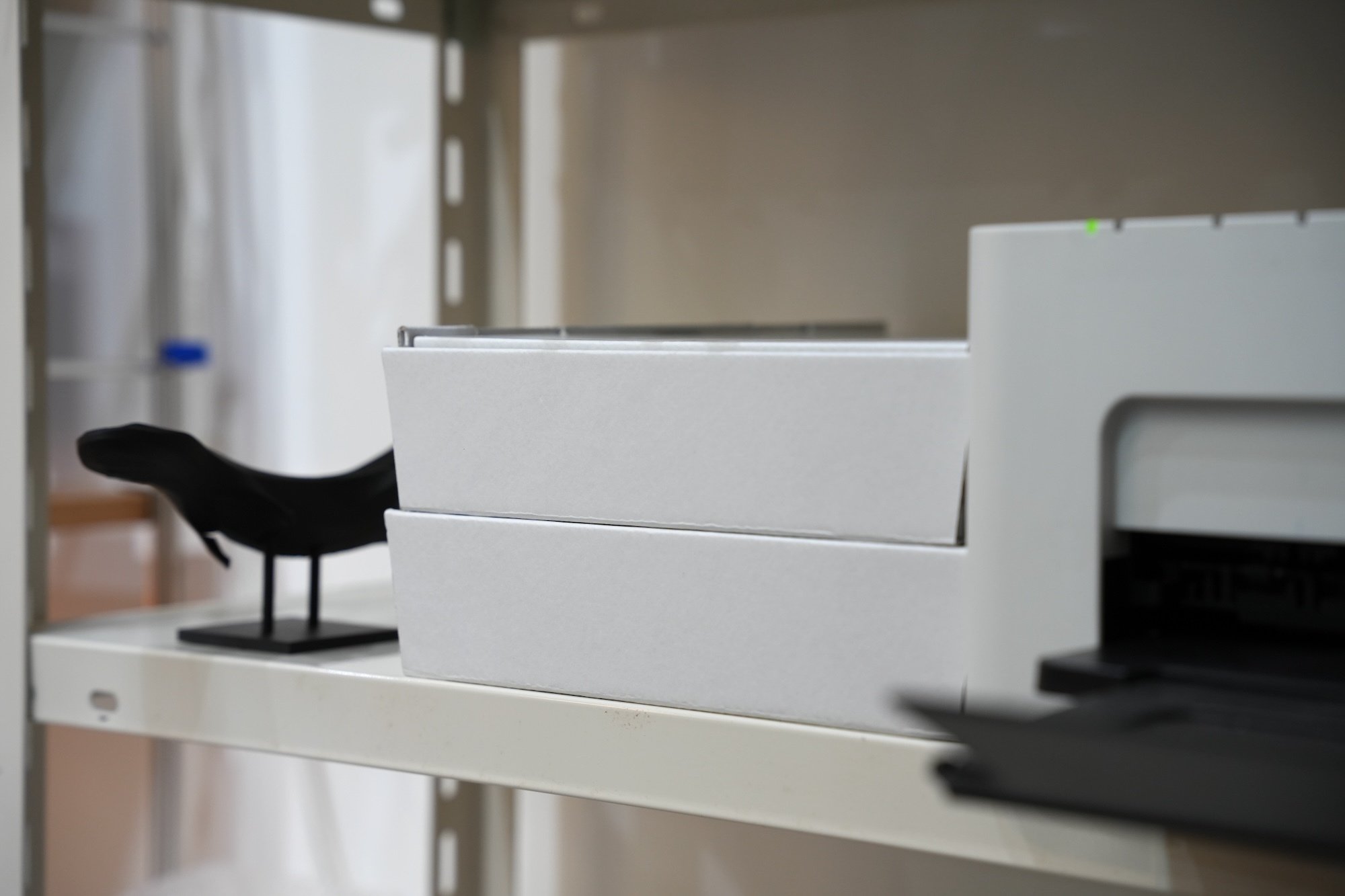 ドイツを旅したA4文具バカが、「A4コピー用紙500枚特化型収納箱」を