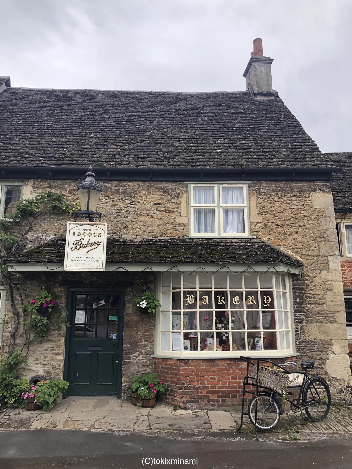 イギリス イングランド 英国 レイコック Lacock 街並み パン屋さん ベーカリー カントリーサイド コッツウォルズ Cotswolds
