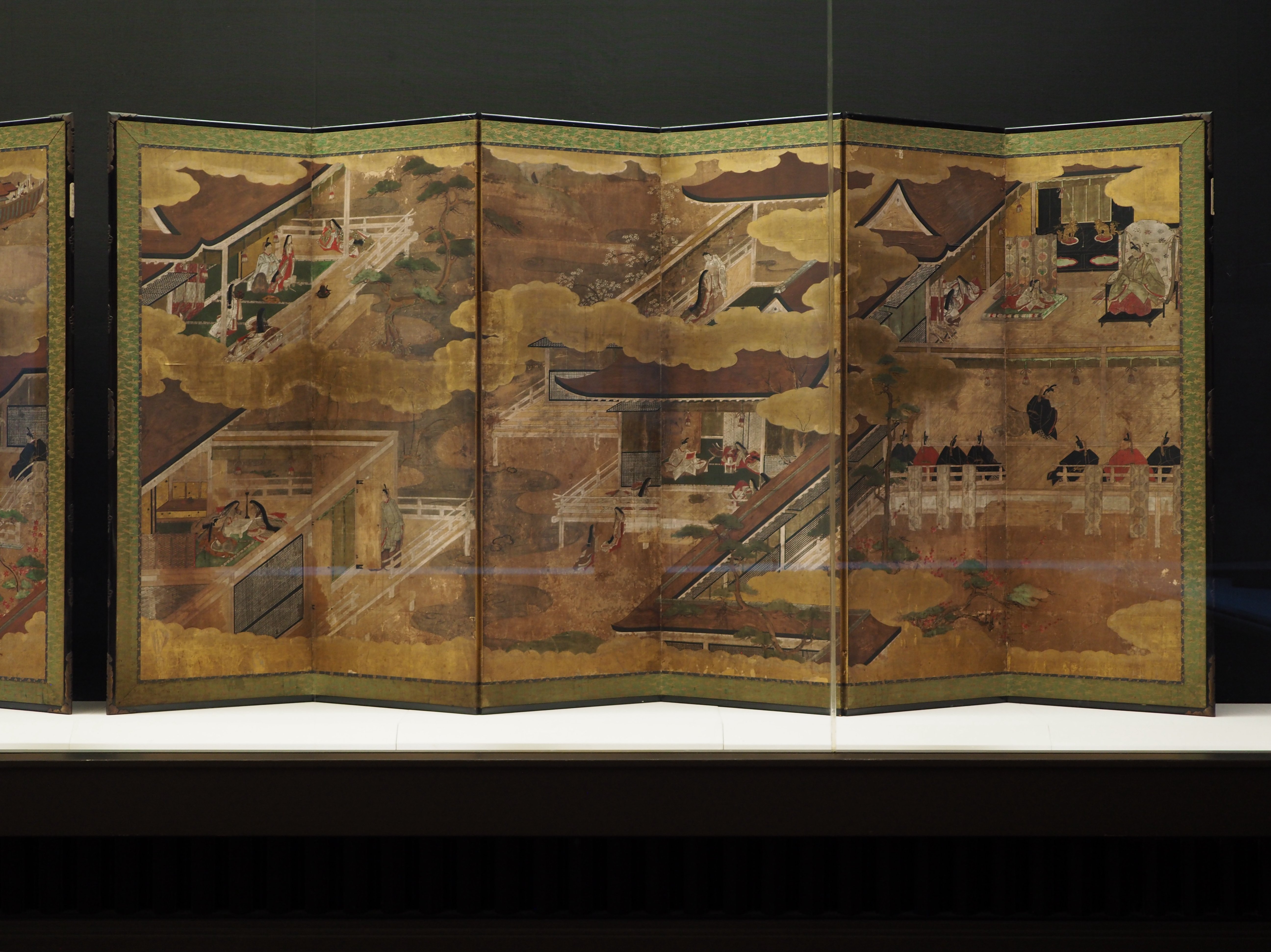 源氏物語』をダイジェストで描いた屏風……東京国立博物館「屏風と