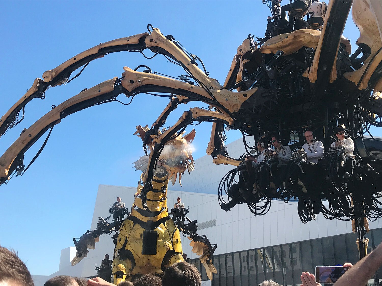 シ－ラ－マシン 🇫🇷南仏トゥールーズの巨大な機械人形 #2－ラ・マシーンの工場見学