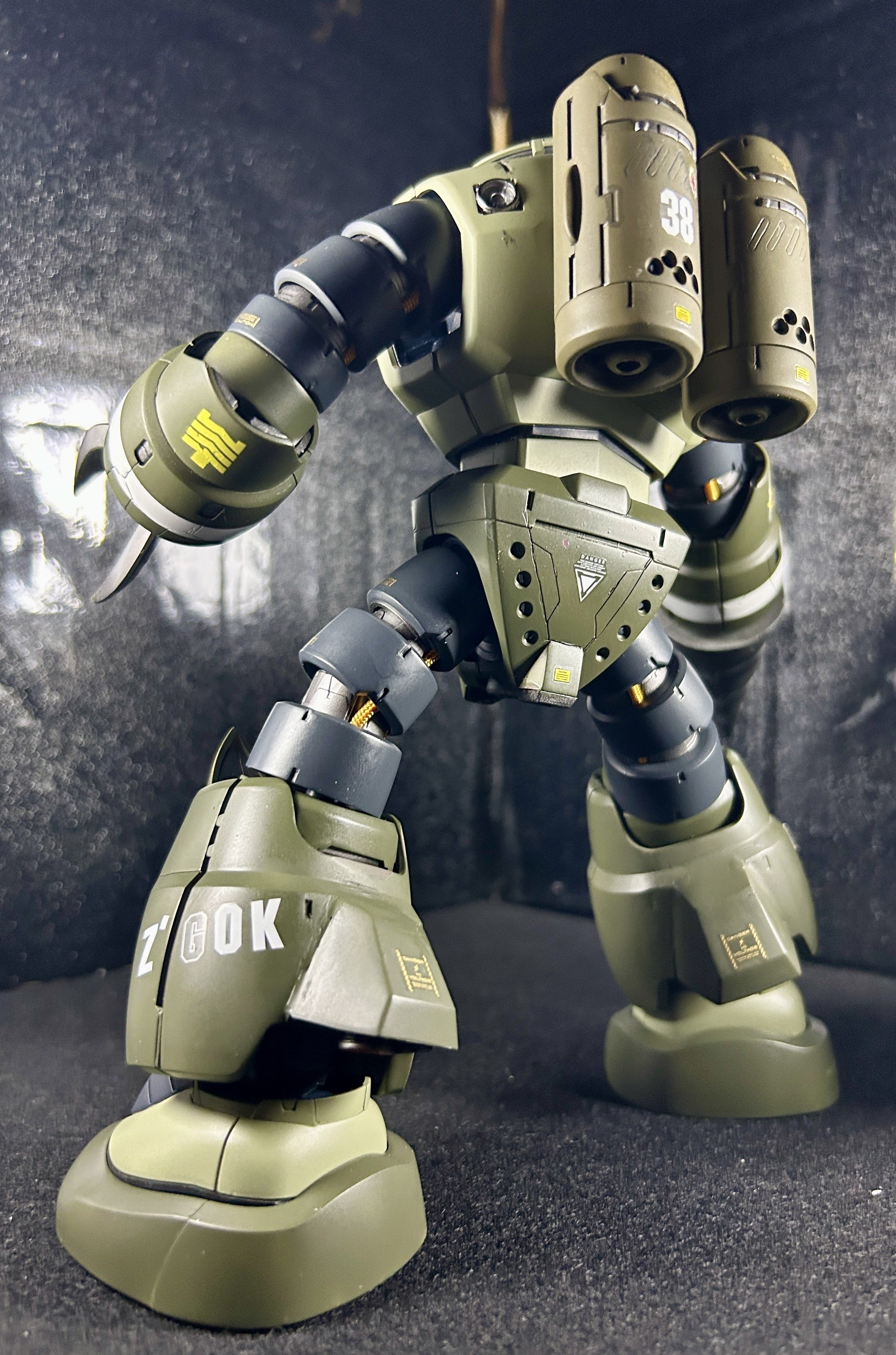 MG シャア専用ズゴック MG 1/100 シャア専用ズゴック｜バンダイ ホビーサイト
