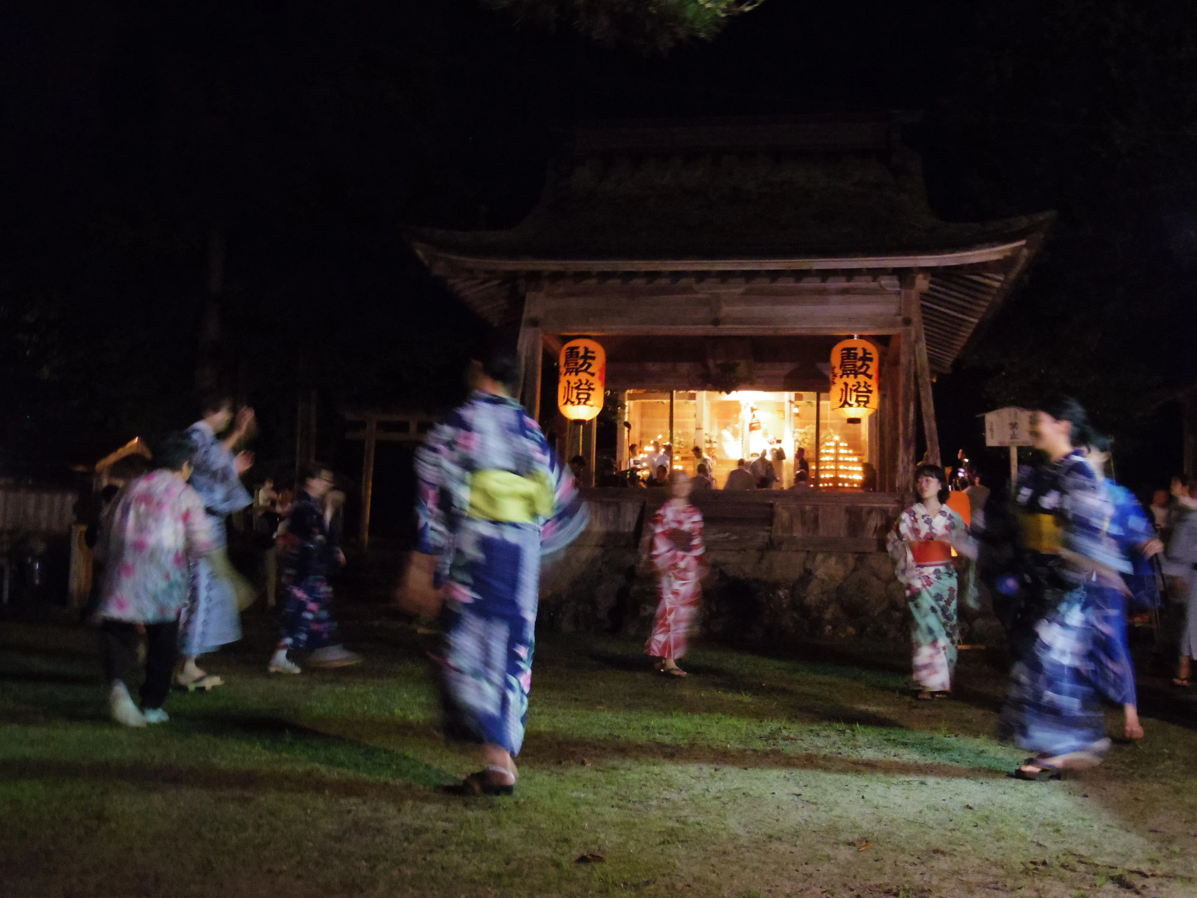 生き続ける文化財》『花背松上げ』と『久多の花笠踊』｜公益財団法人