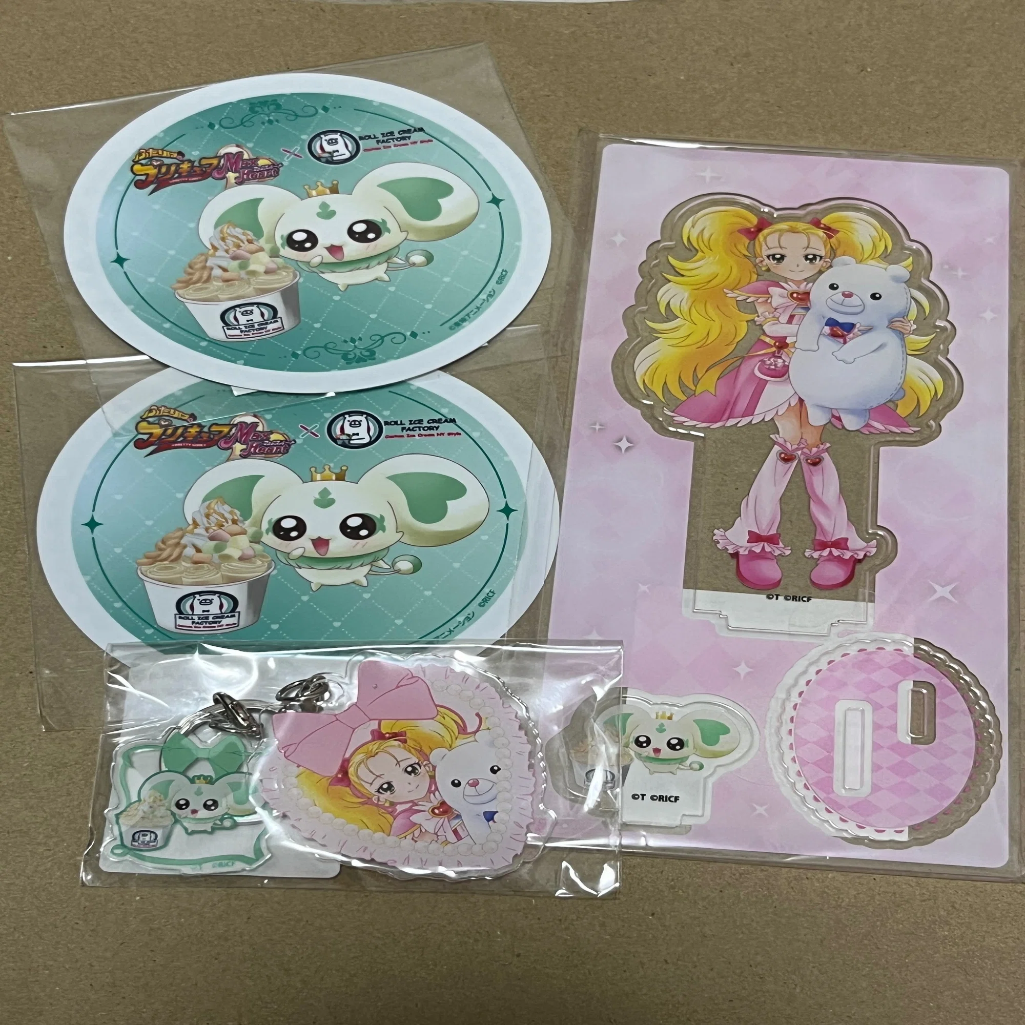 ロールアイスファクトリーとプリキュアコラボ グッズ紹介｜いるか