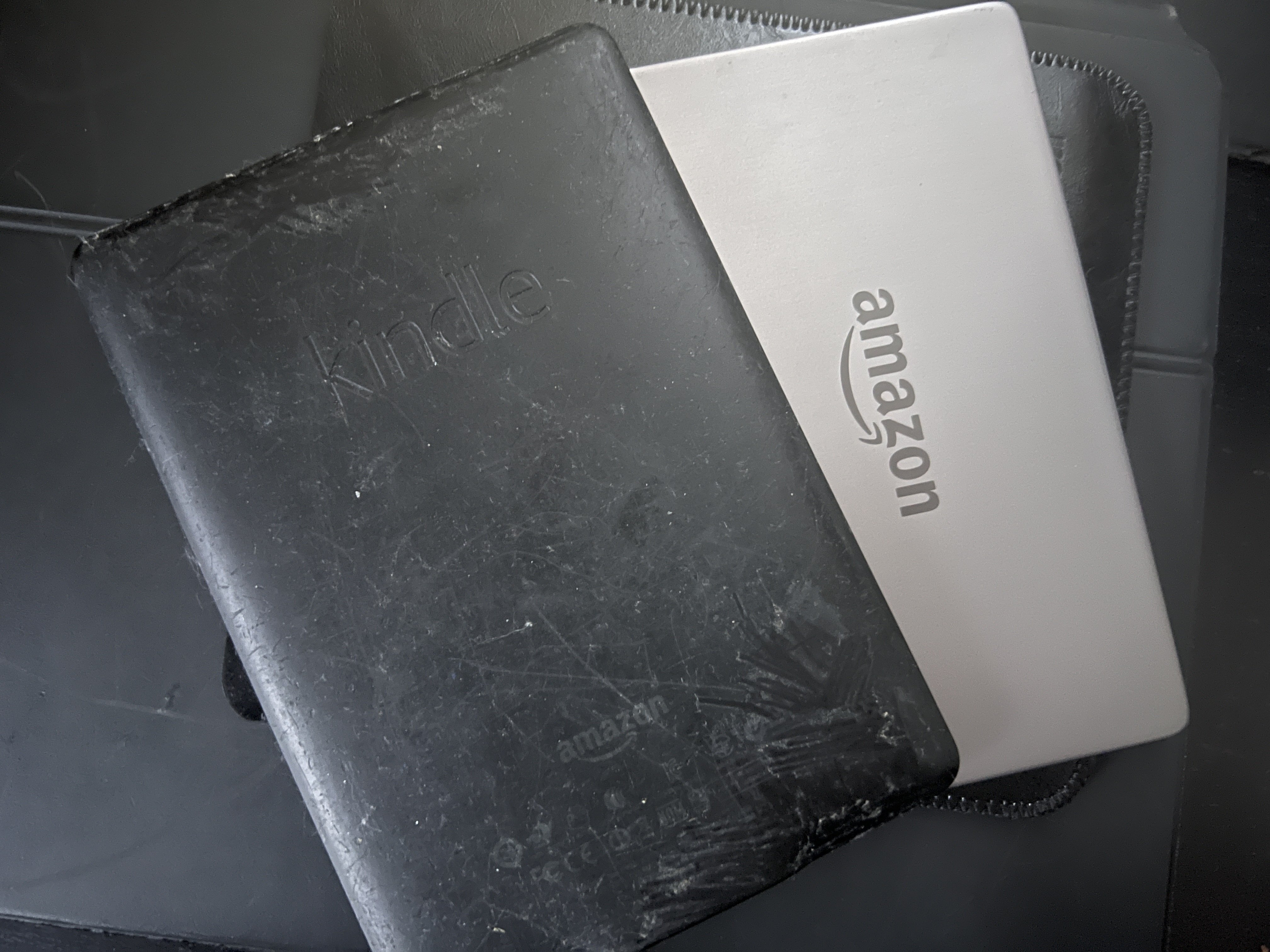 Kindle Oasis Wi-Fiモデル 4GB Amazon.co.jp: Kindle Oasis 色調調節