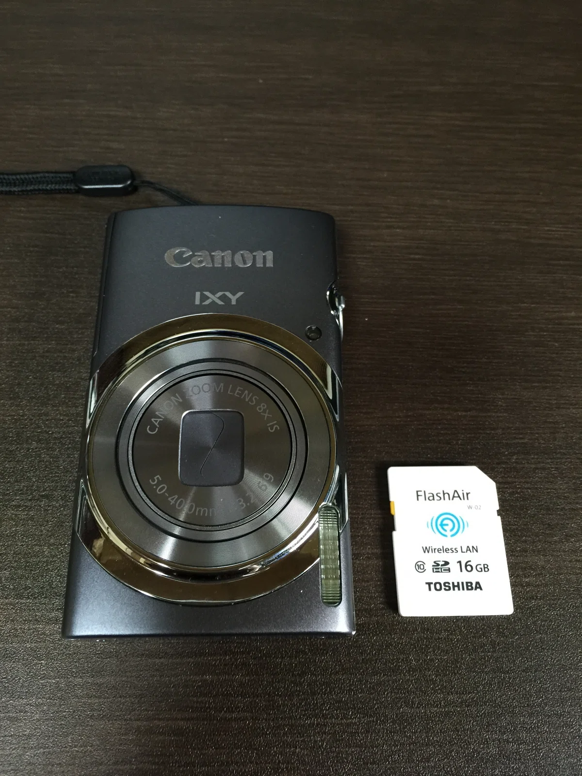 Canon IXY 150 コンパクトデジタルカメラ 本体と充電器付き 