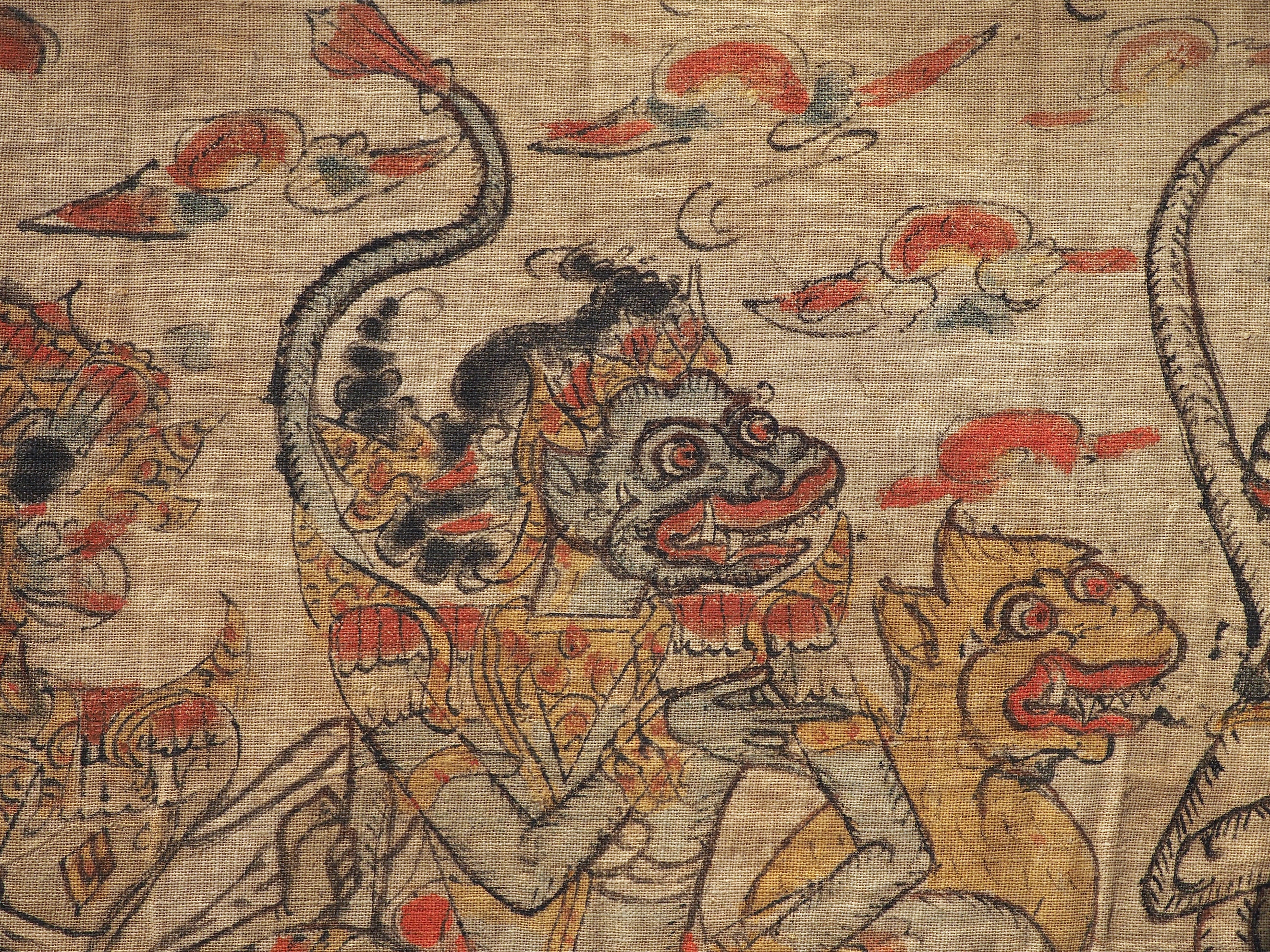 バリ島で描かれた色彩豊かでガチャガチャと楽しげな壁飾り……@トーハク