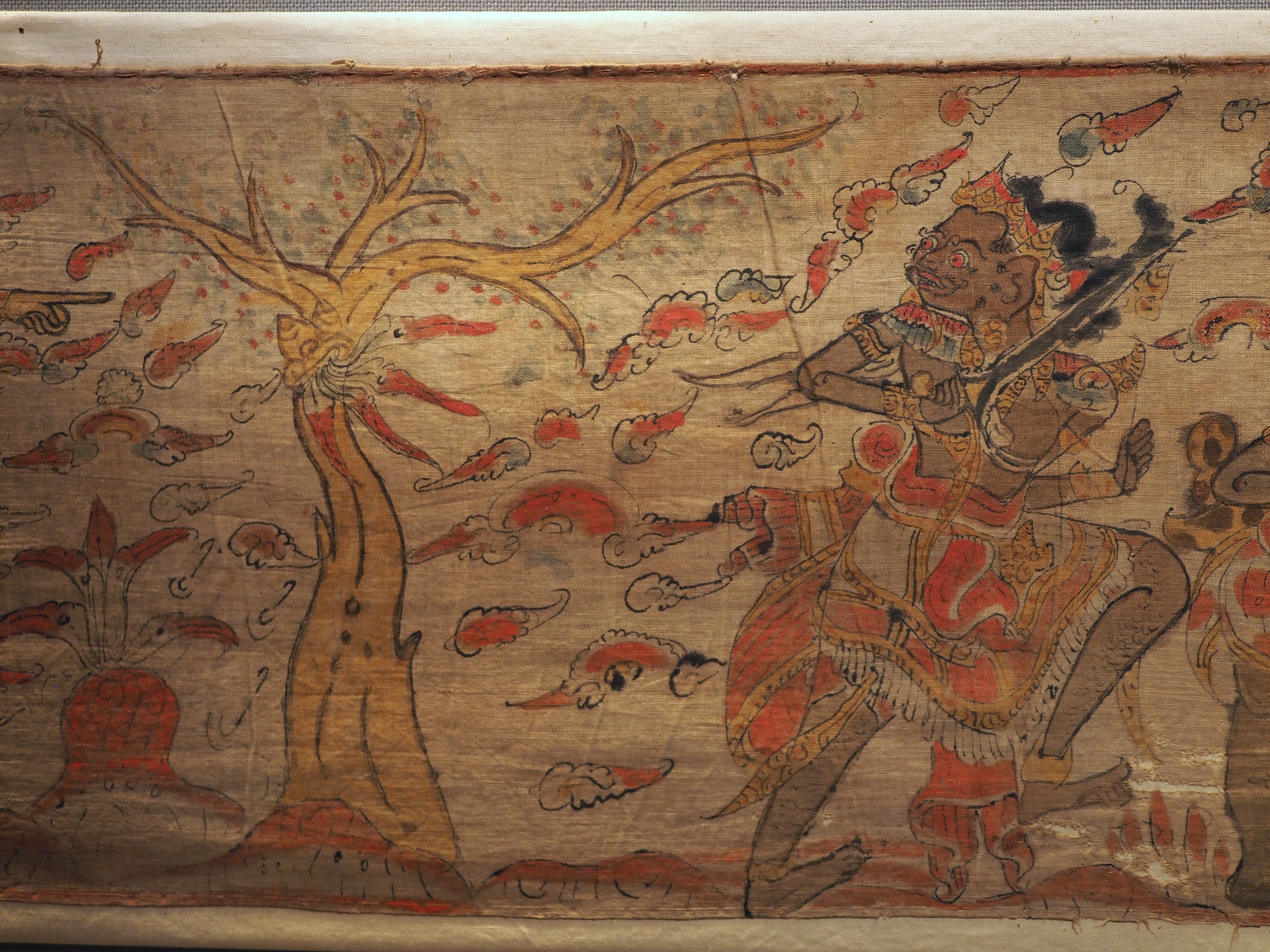 バリ島で描かれた色彩豊かでガチャガチャと楽しげな壁飾り……@トーハク