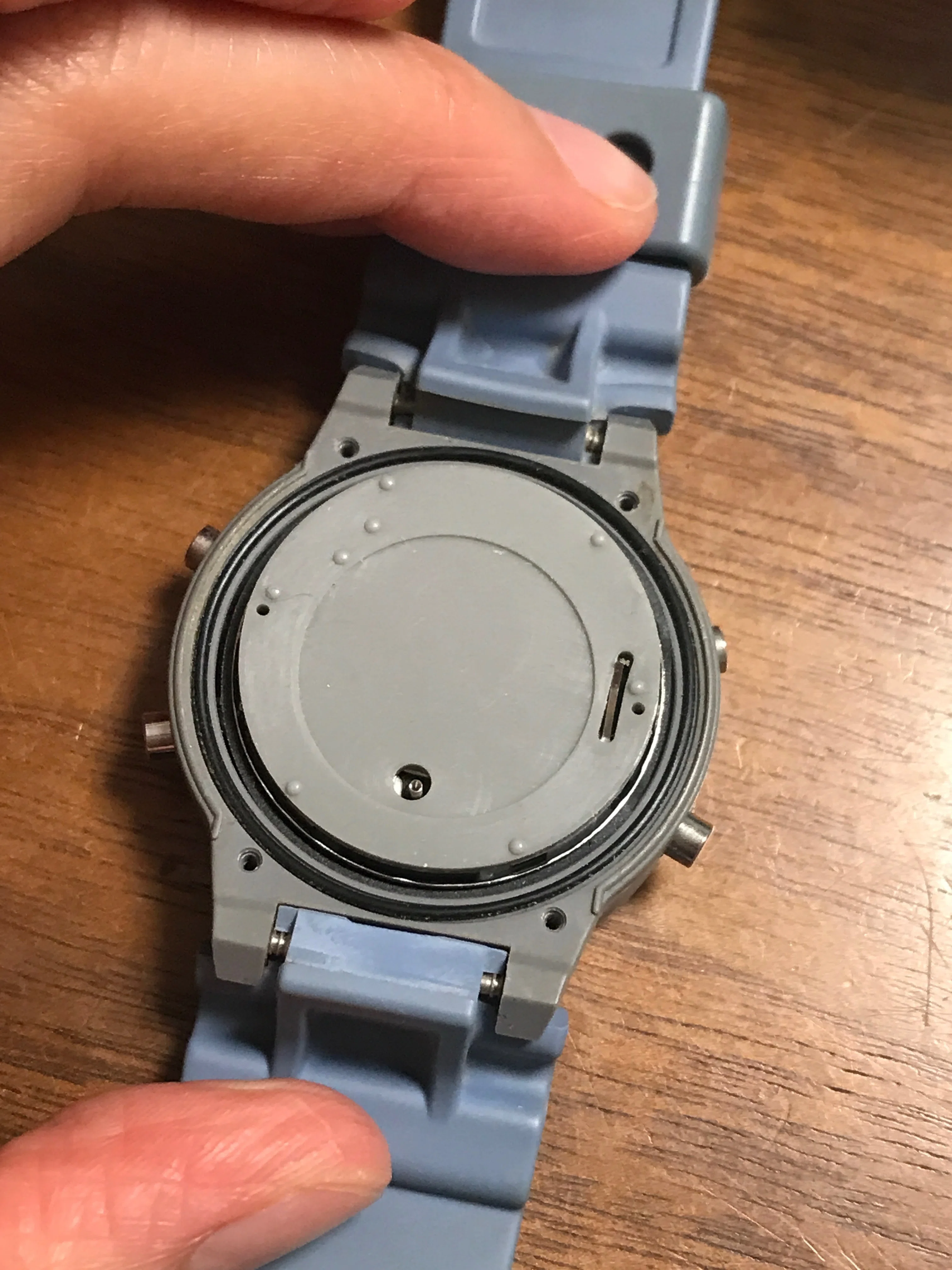G-SHOCKの電池交換をします②｜くろこ | リユースの良心を伝えたい