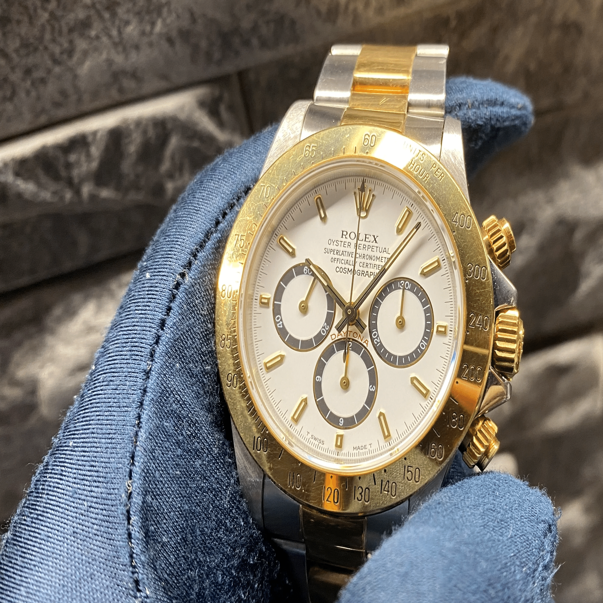 美品　ロレックス　定価　16523　16523G　K18×SS　コンビ　コマ ロレックス デイトナ 16523 4ライン L番 SS/K18YG – 正木屋質店