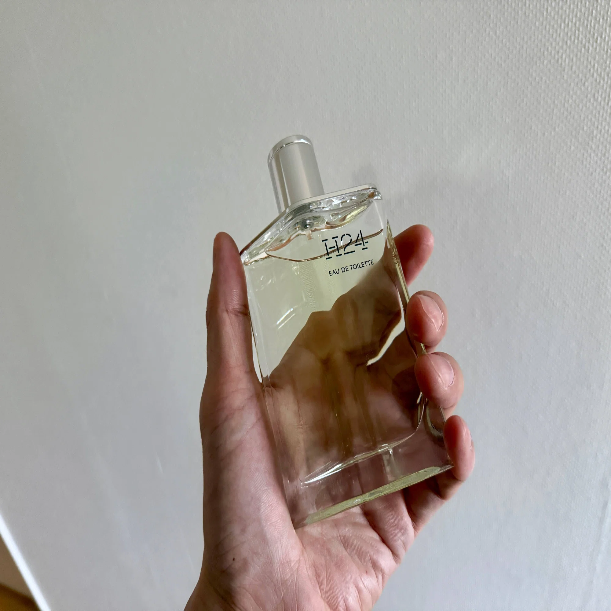 Hermes | H24 Eau De Toilette。緑の輝きをまとった現代的な清潔感 