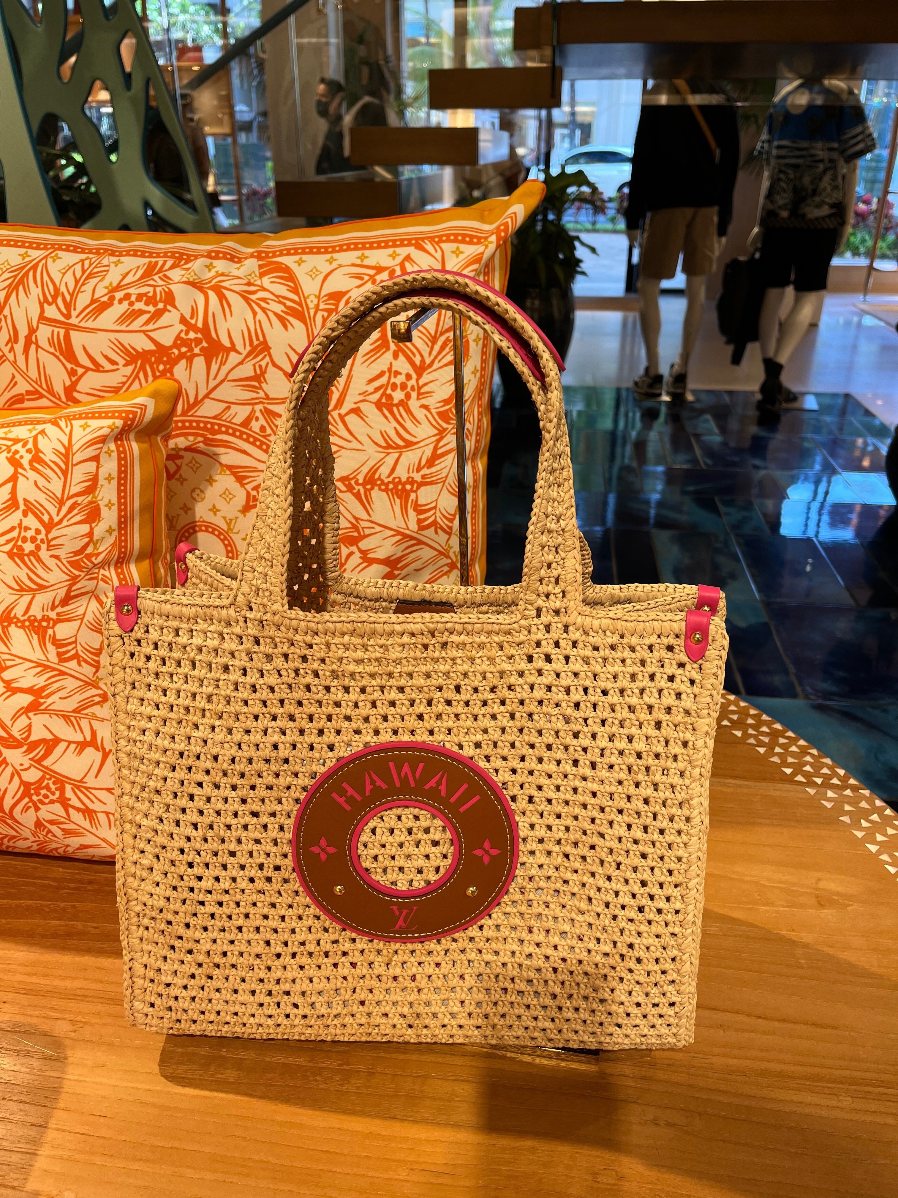 円安ハワイ】ブランド店の日本人向け「あの手この手」｜橘田 絵里香