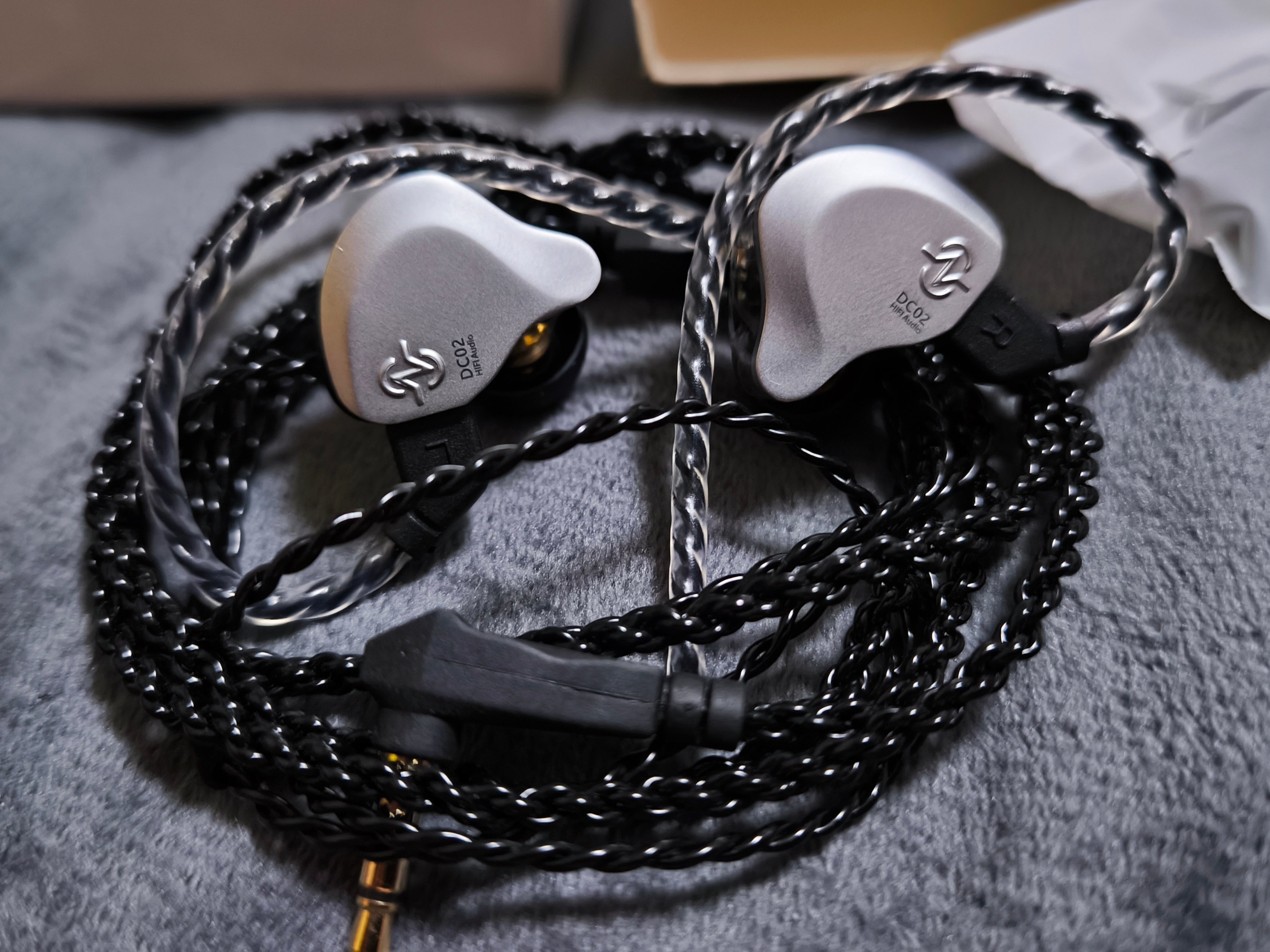 CCZ DC02 Solo 独特の低音の「CofeeBean」の血を受け継ぐ新世代