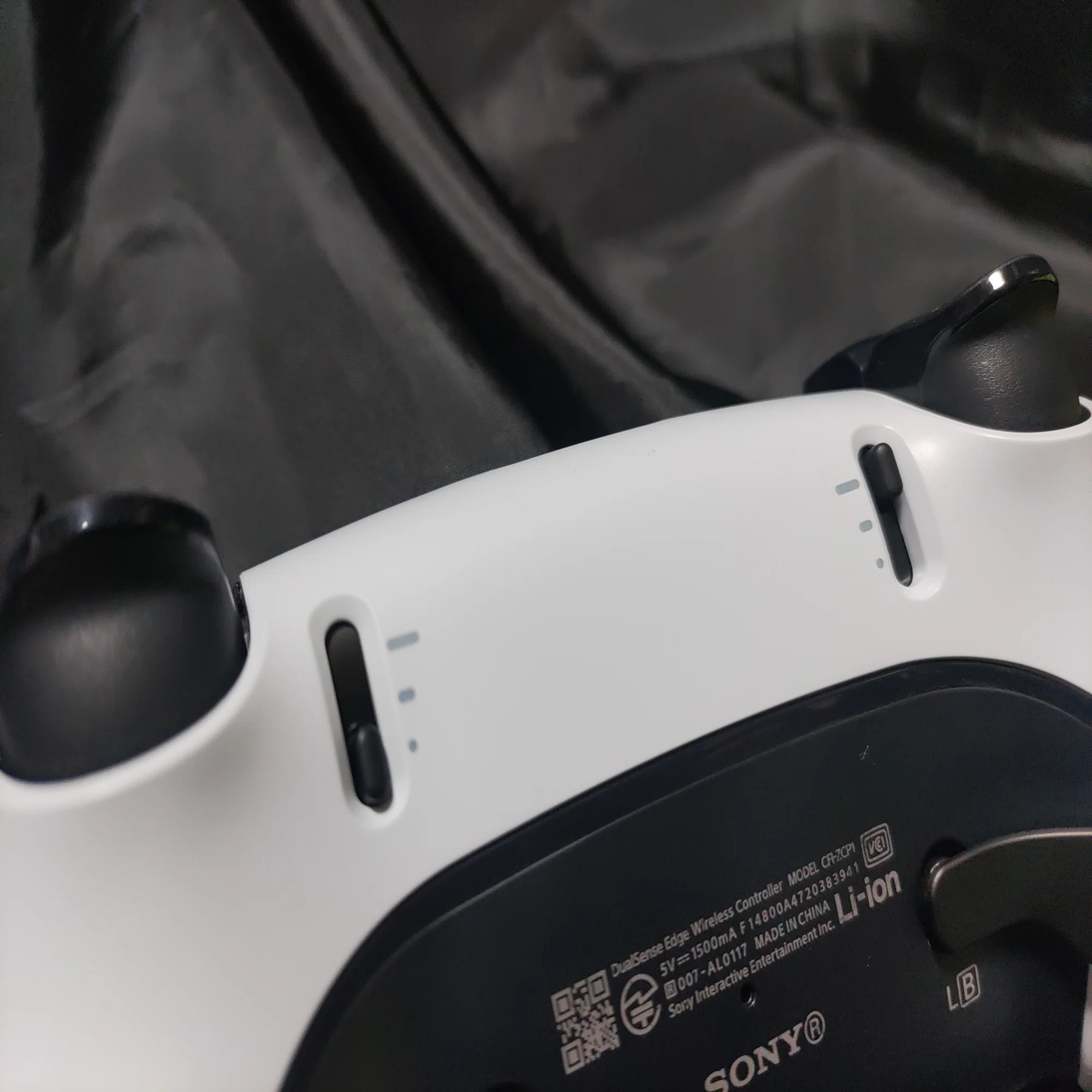 ソニー DualSense Edge ワイヤレスコントローラー（CFI-ZCP1J）使用 