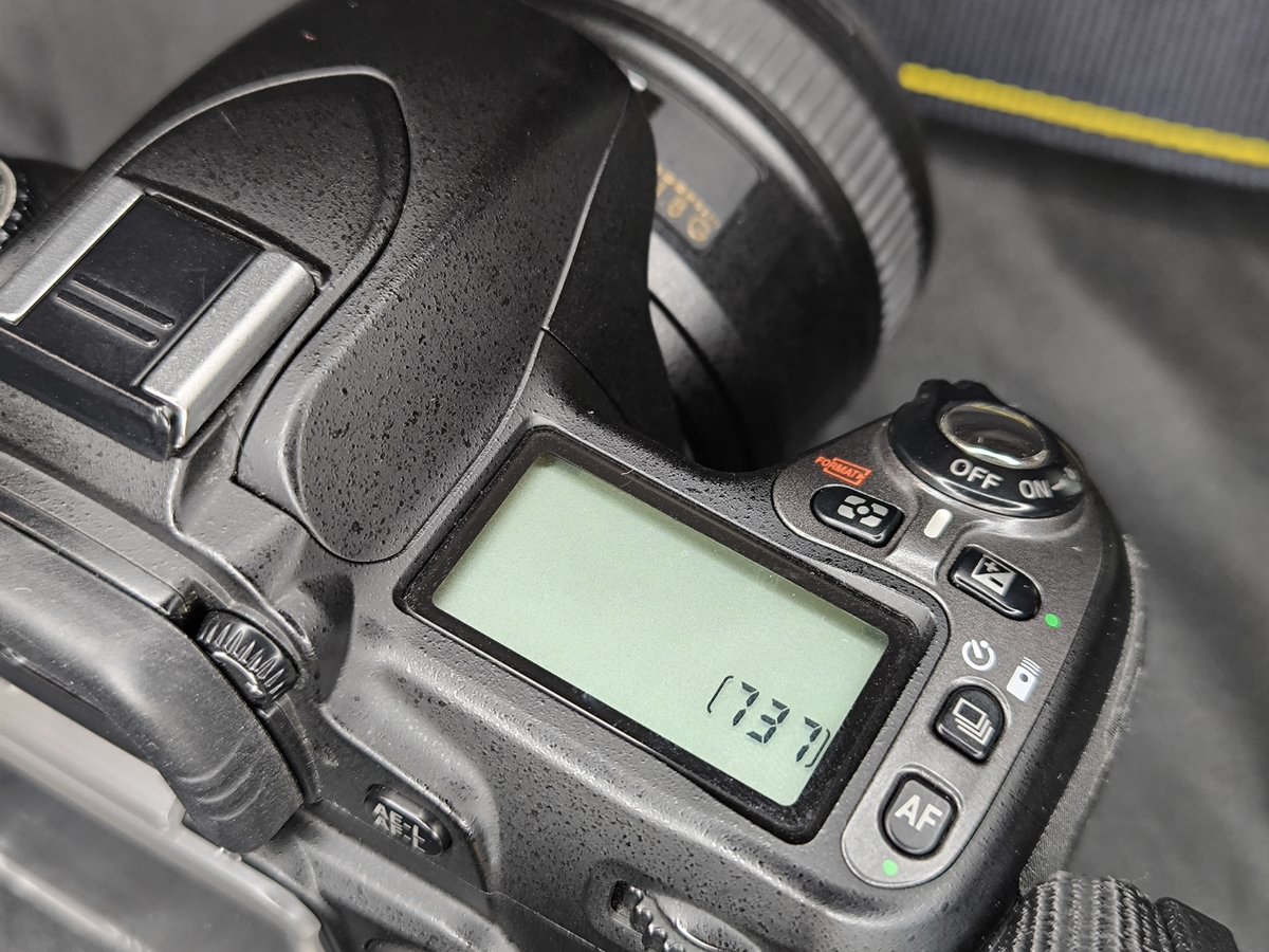 ニコン D810 マニュアル本付き デジタル 一眼レフカメラ 隔て 