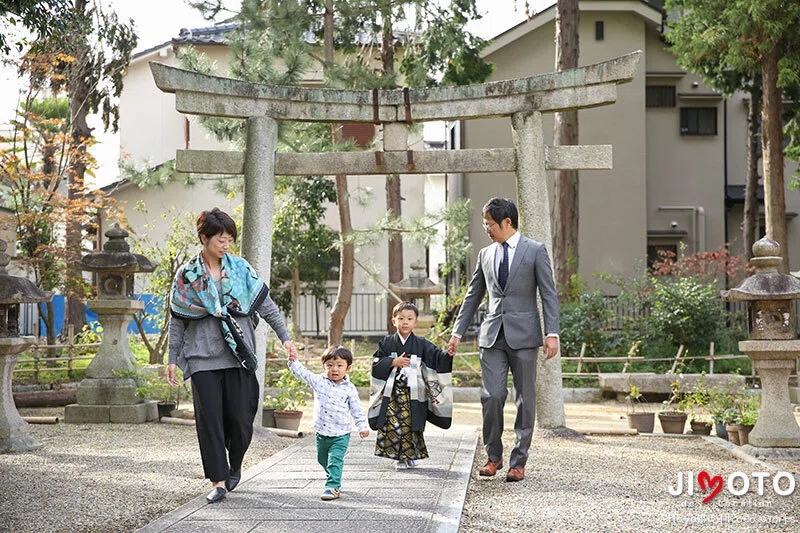 枚方市の春日神社で七五三出張撮影