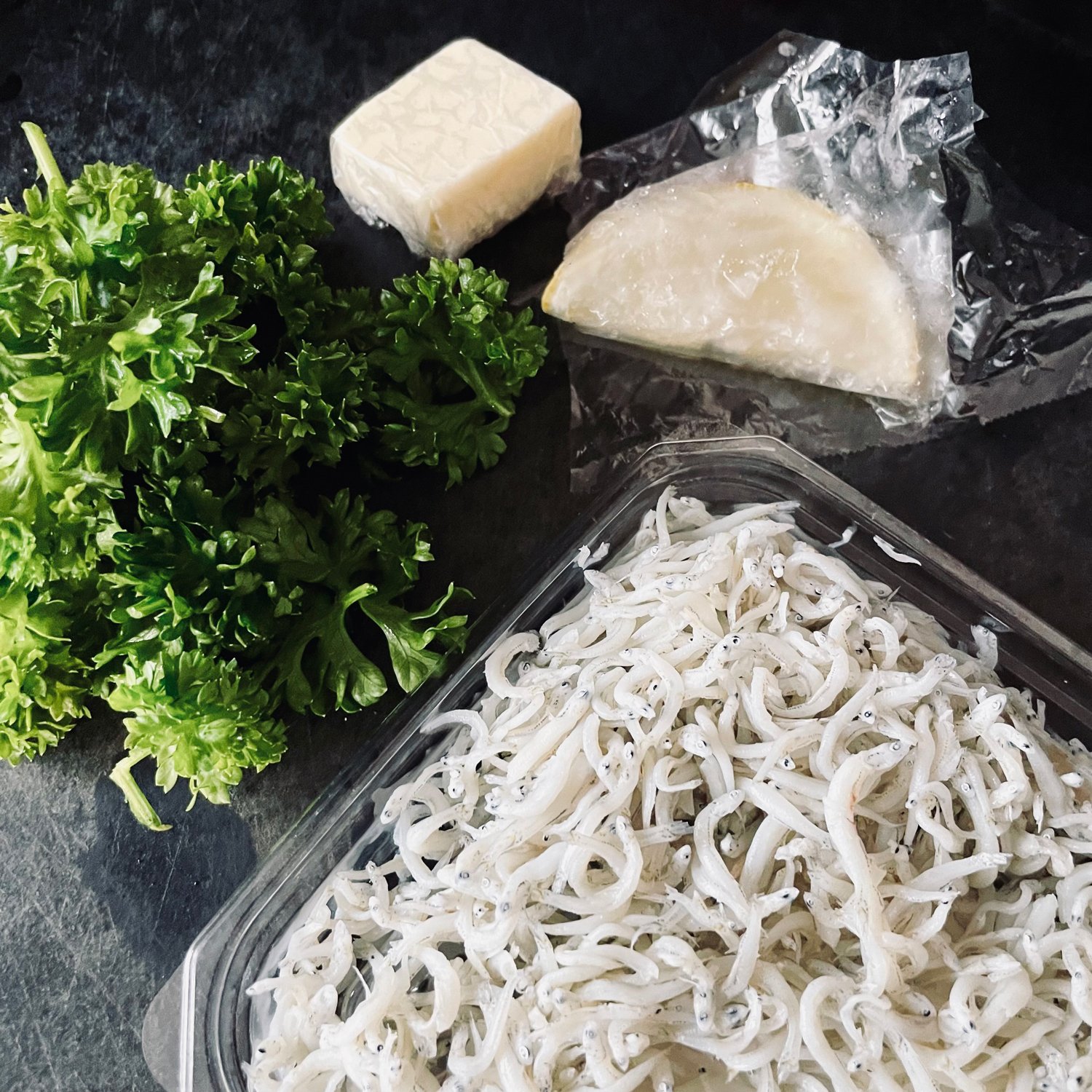 しらすとパセリのレモンバターパスタ｜as