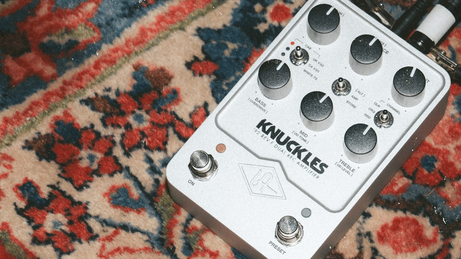 1992年の Rev F Dual Rec アンプのトーンを再現した「UAFX Knuckles 1992年の Rev F Dual Rec アンプのトーンを再現した「UAFX Knuckles