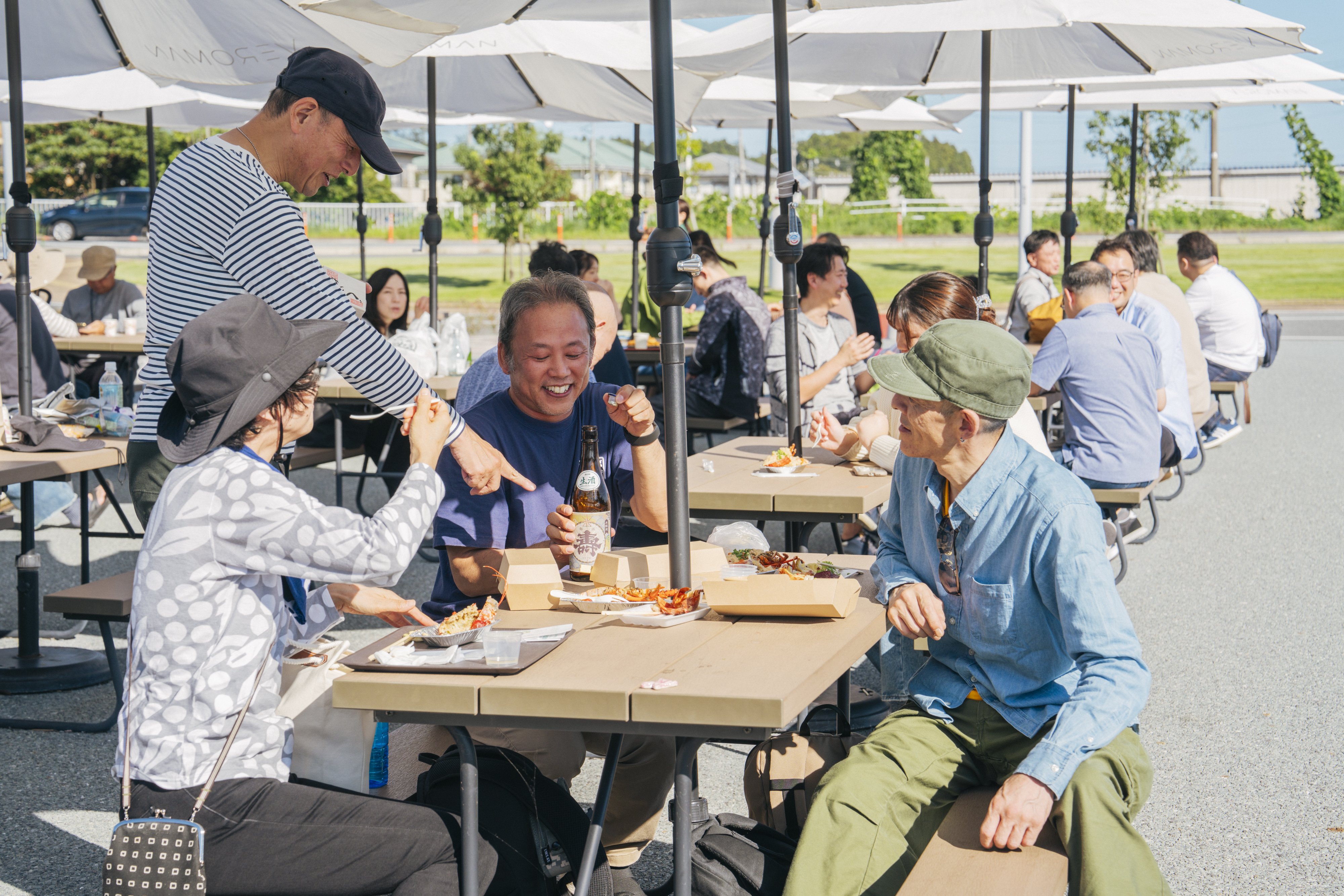 水差し、または、お酒入れ。ヴィンテージものです 請福 ビンテージ 43度（箱付き） – 銘酒の裕多加