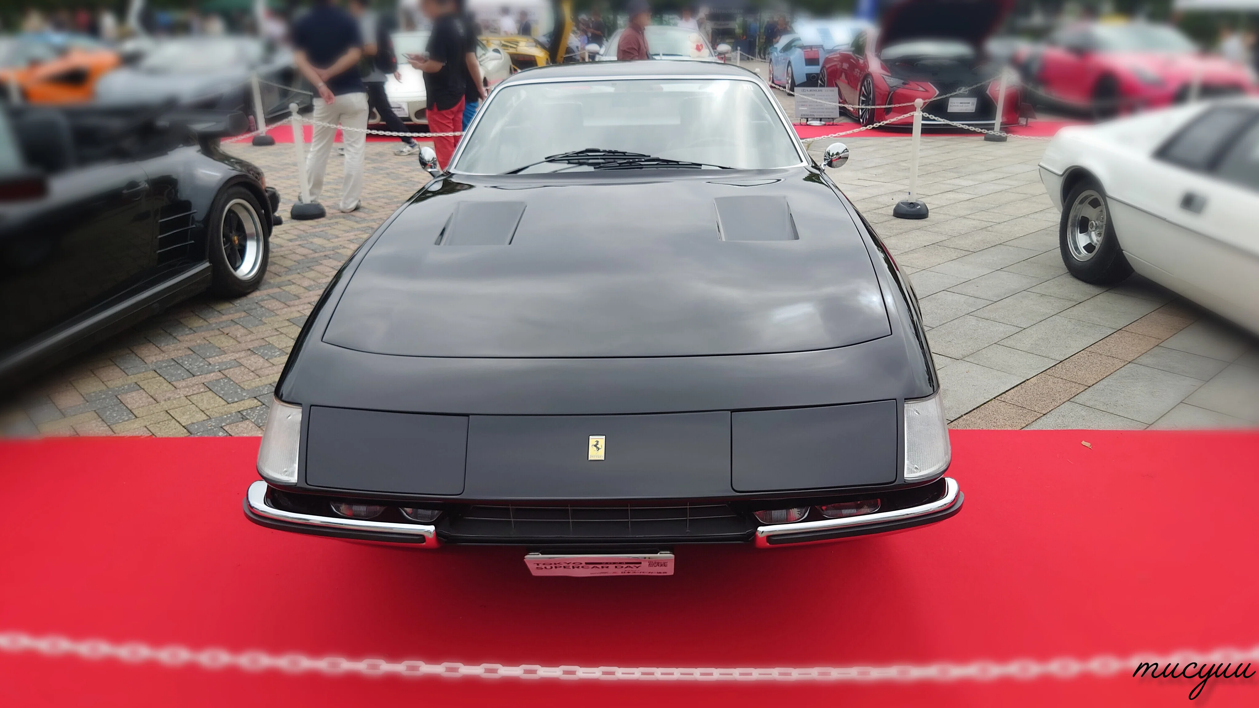 フェラーリ エンサイクロペディア フェラーリ365GTB4ディトナを見学する事ができましたFRベルリネッタの