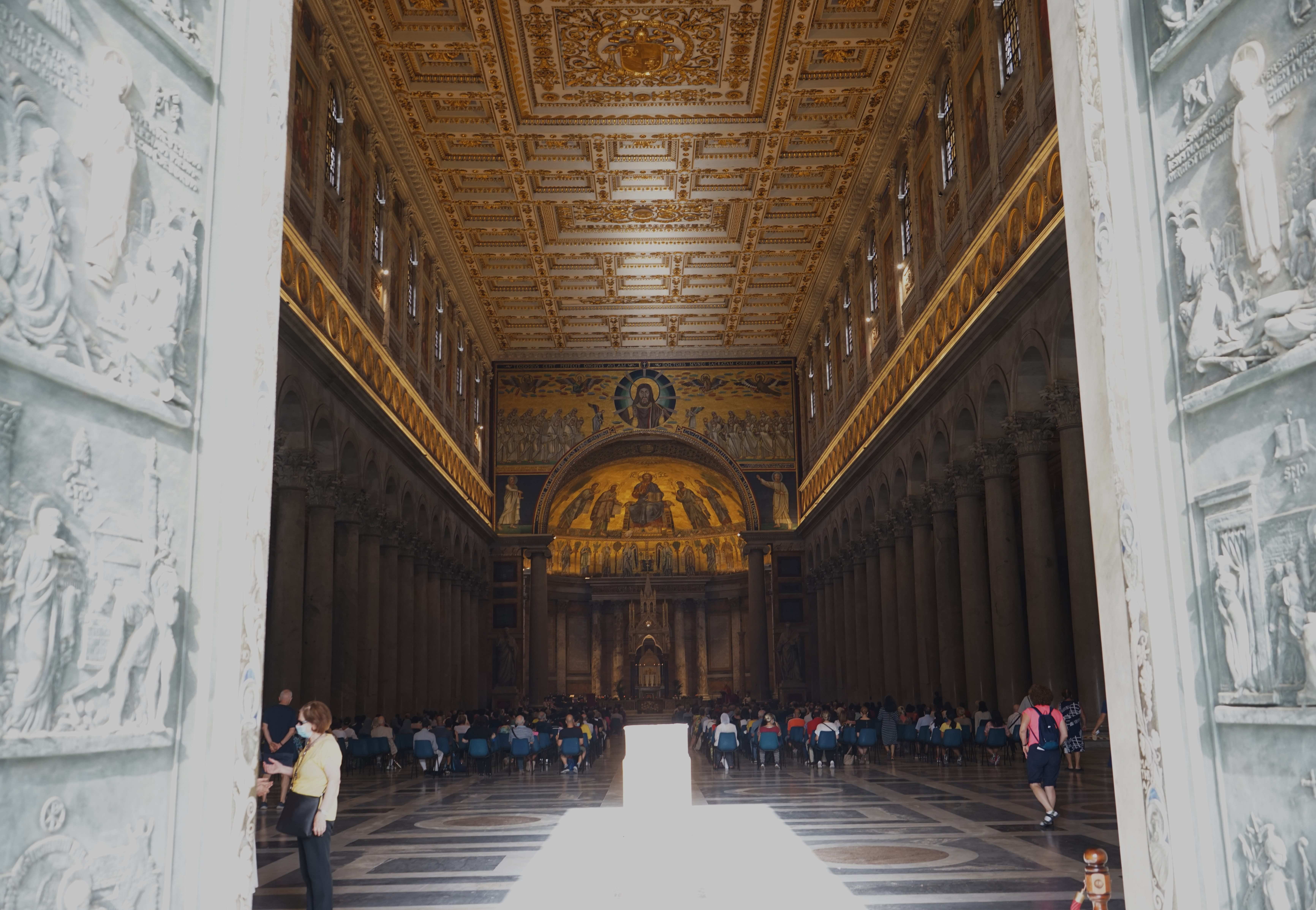 ローマ 城壁外の聖パウロ大聖堂｜J plus S