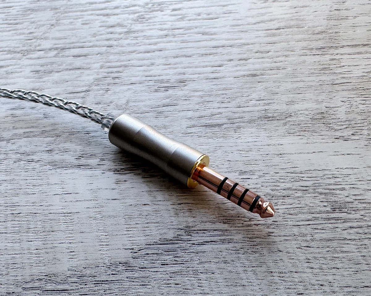 WAGNUS 泳げ OmniSheep custom 2pin 4.4mm リケーブル