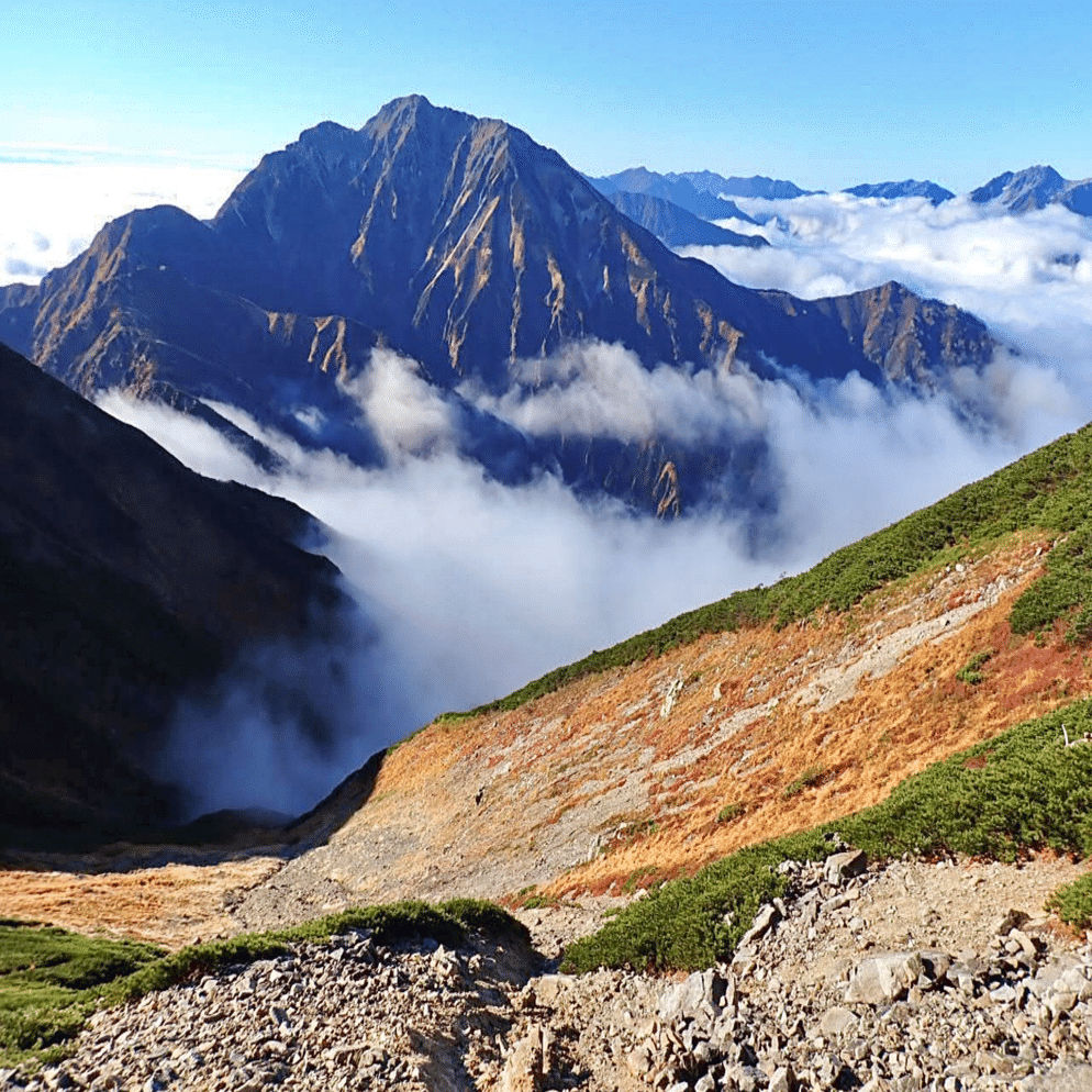 唐松岳⛰と白い虹｜きむあやこ