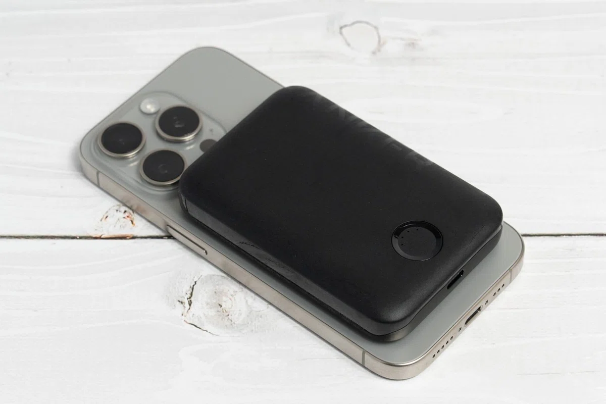 相性抜群なのはこれ】iPhoneにおすすめのモバイルバッテリー13選 